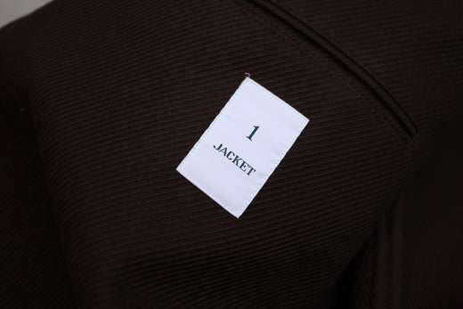 JACKETのお取扱が始まります