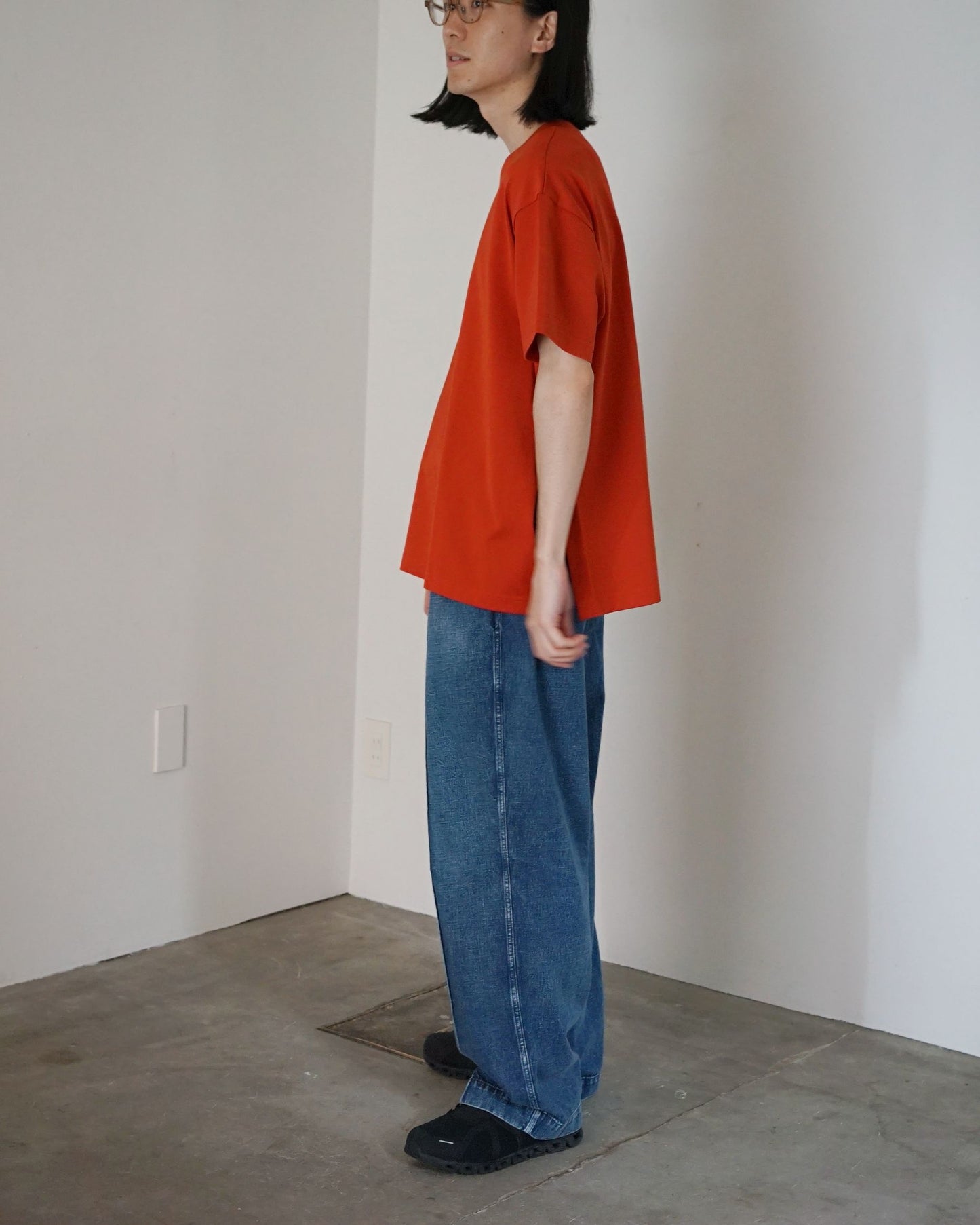 roundabout / slit Tshirts "RED"