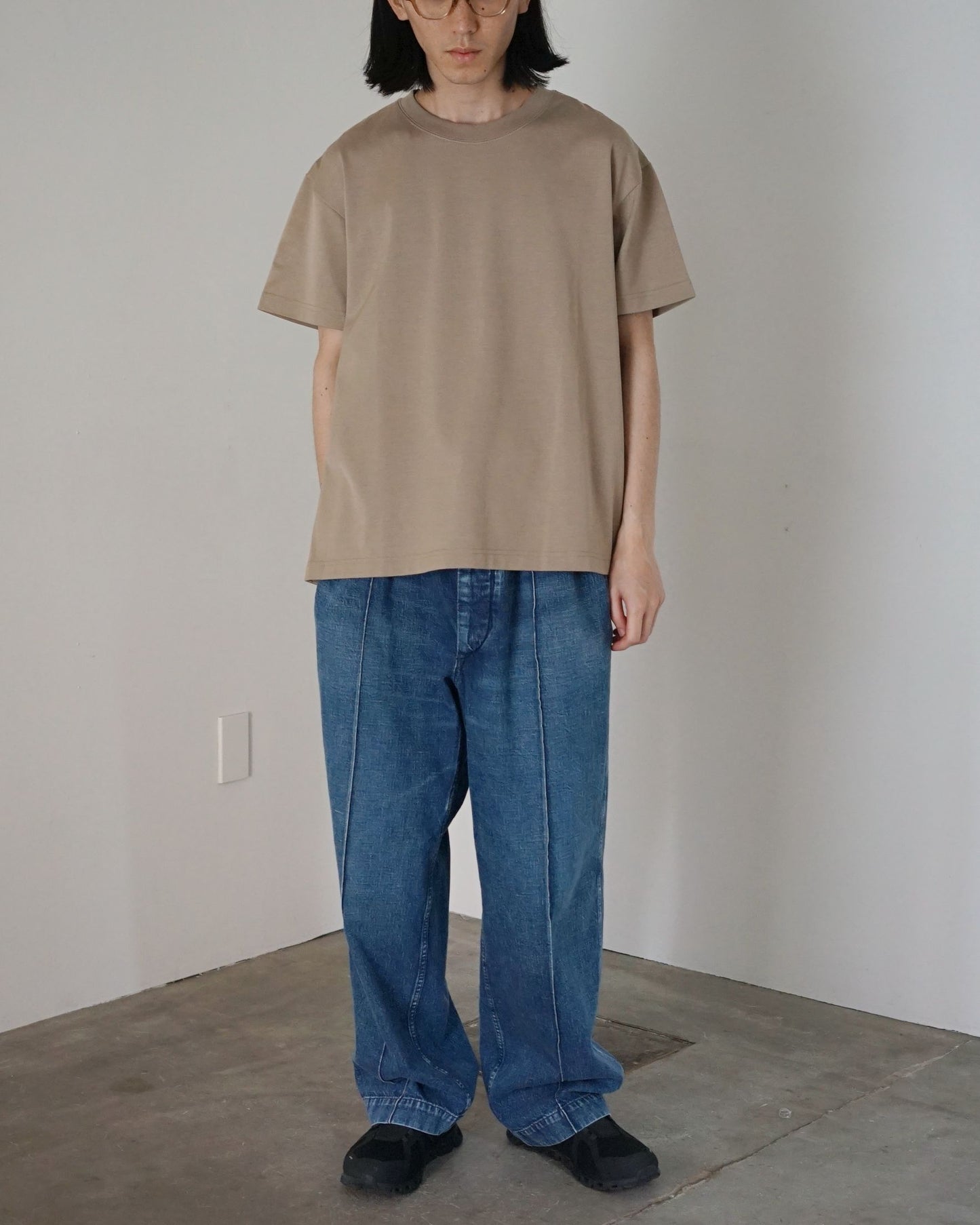 roundabout / slit Tshirts "BEIGE"