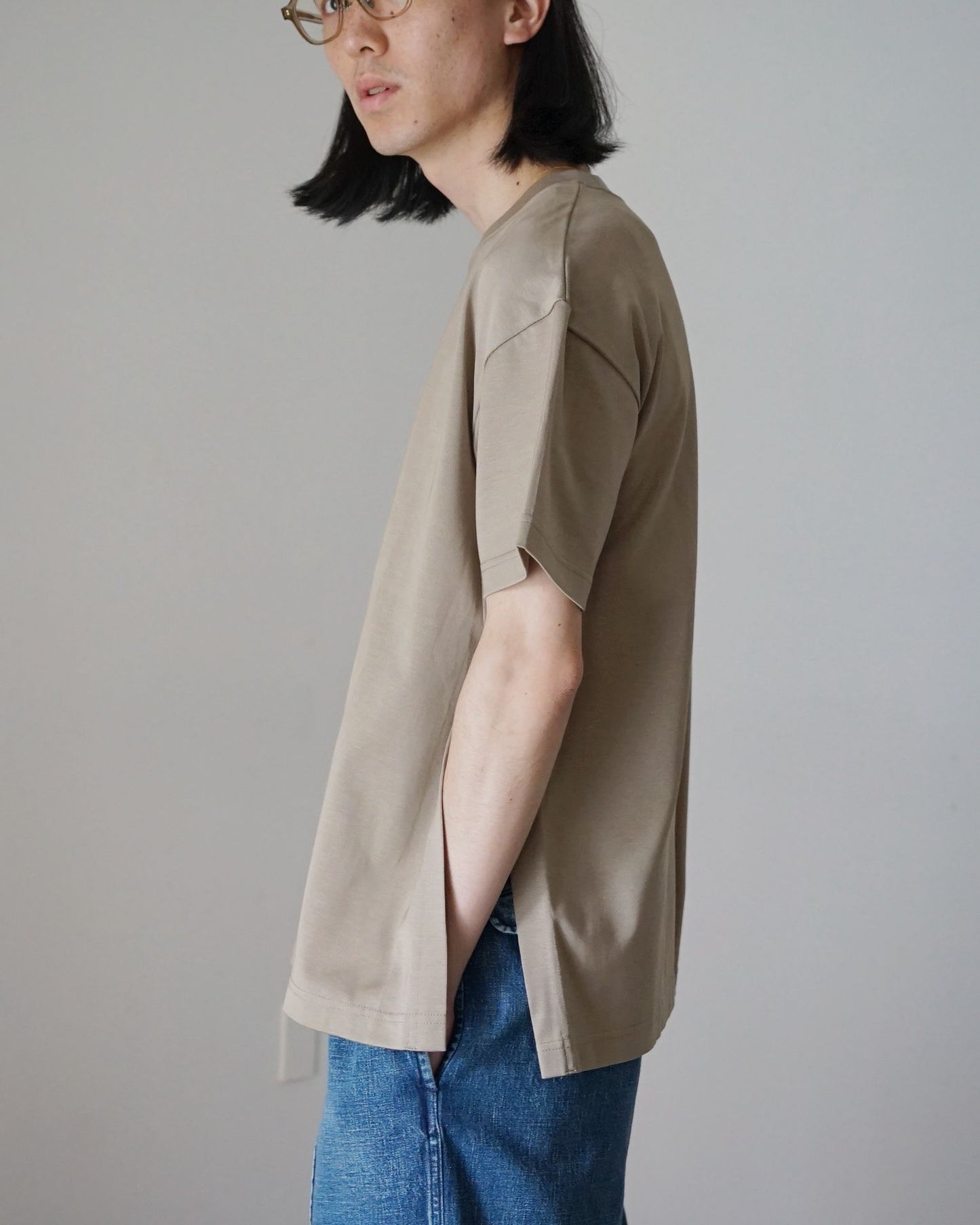 roundabout / slit Tshirts "BEIGE"