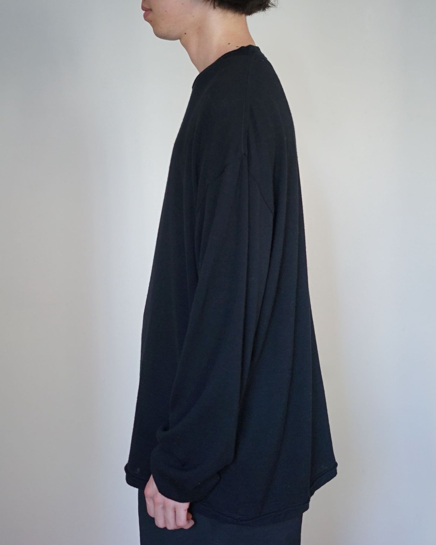 ulterior / SUPER FINE WOOL COTTON L/S "BLACK"