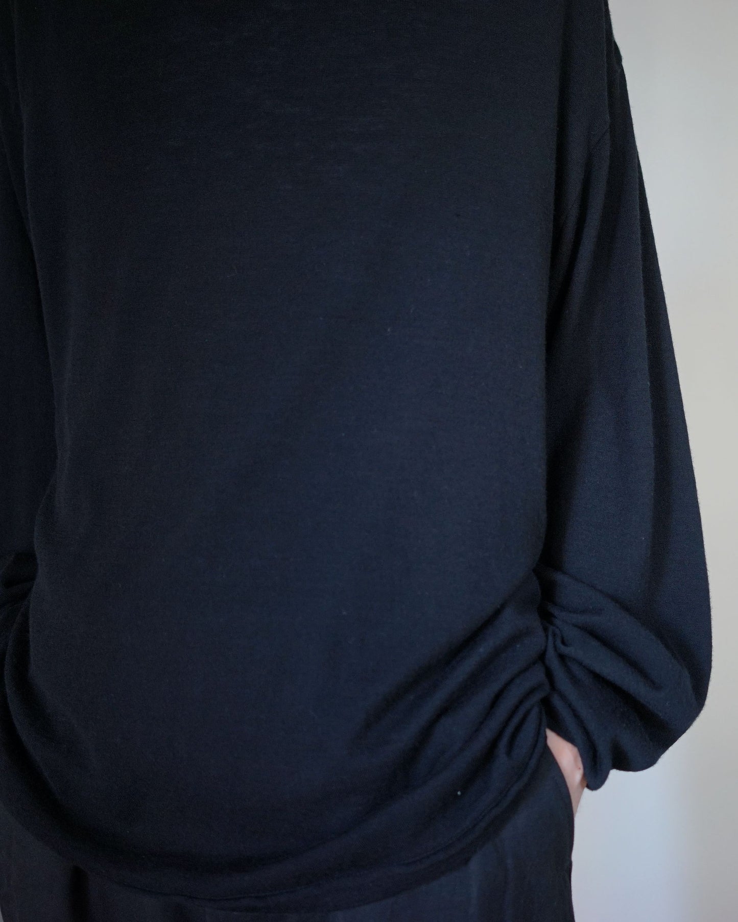 ulterior / SUPER FINE WOOL COTTON L/S "BLACK"