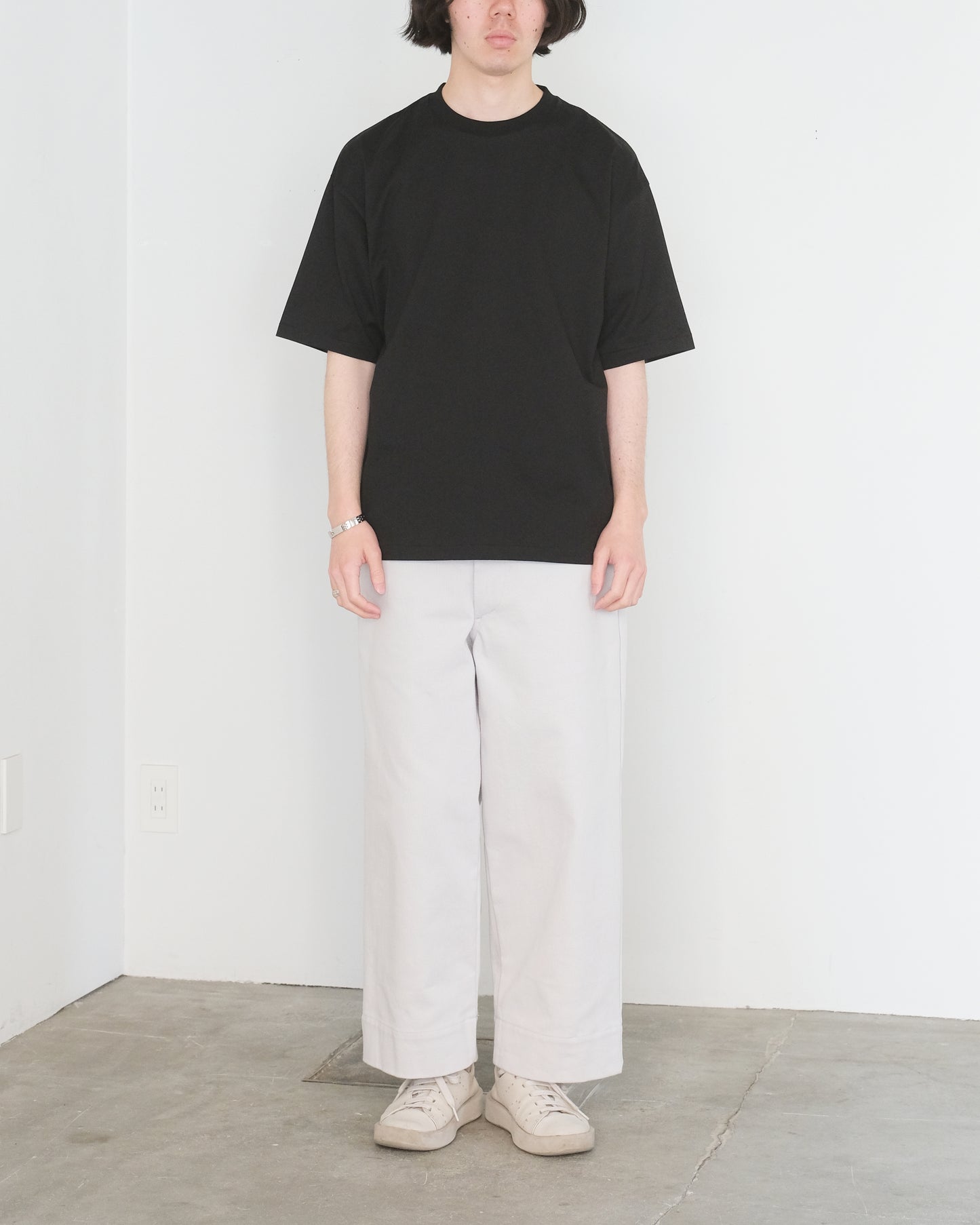 ULTERIOR/Suvin Sueded Tenjiku Tee "BLACK"