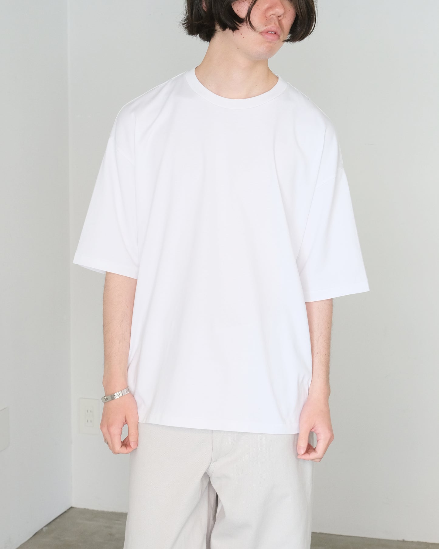 ULTERIOR/Suvin Sueded Tenjiku Tee "WHITE"