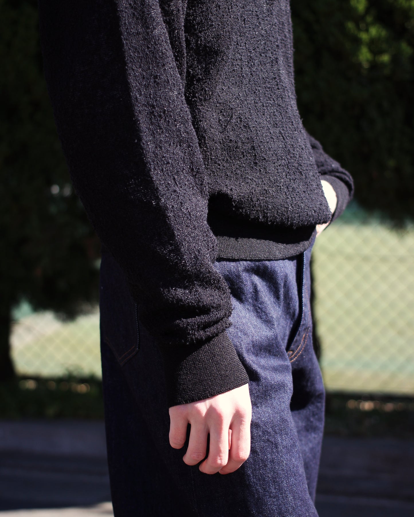ssstein/SHEER LIGHT KNIT SKIPPER LS "BLACK"