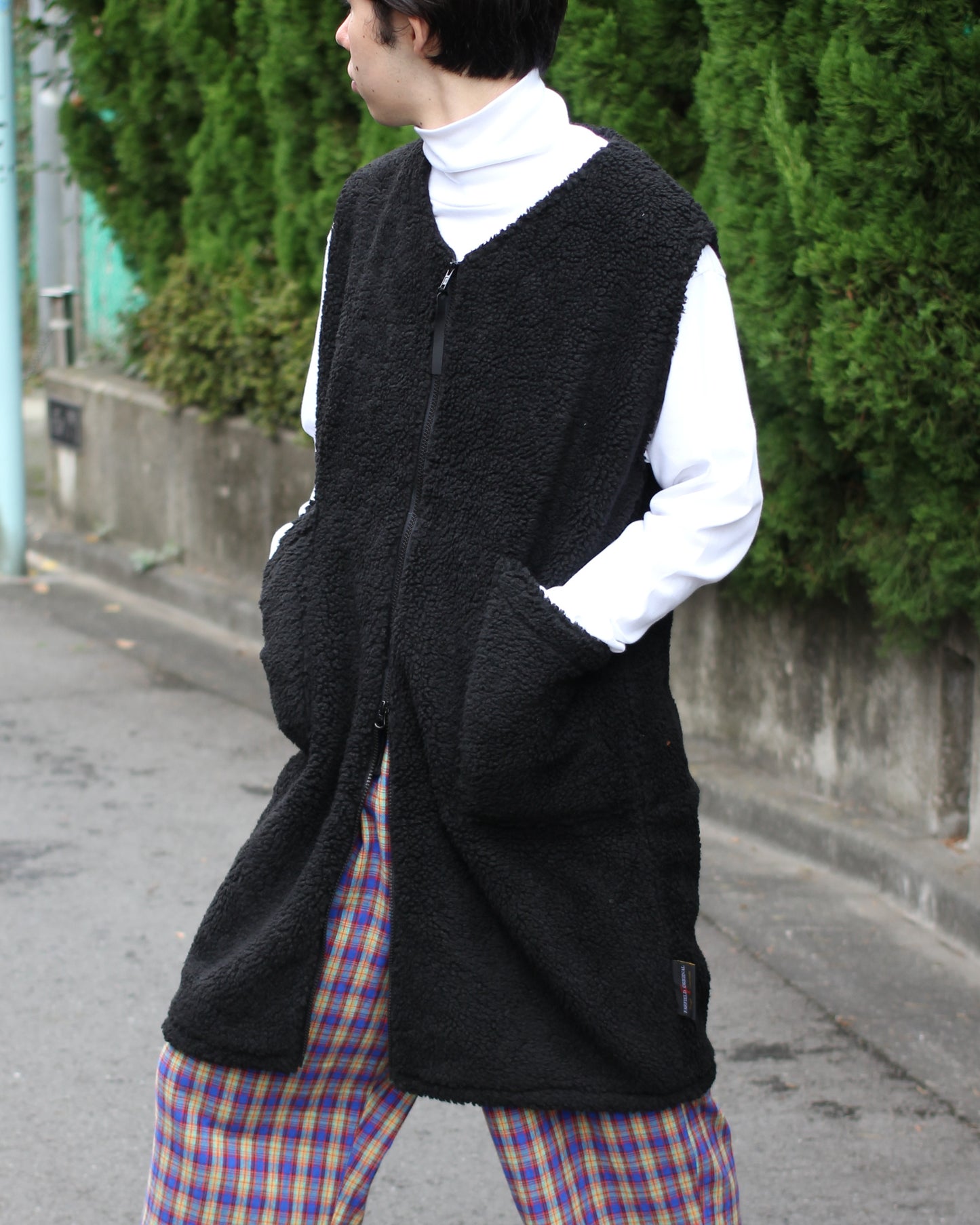 FARFIELD (ファーフィールド) / LONG VEST "Black"