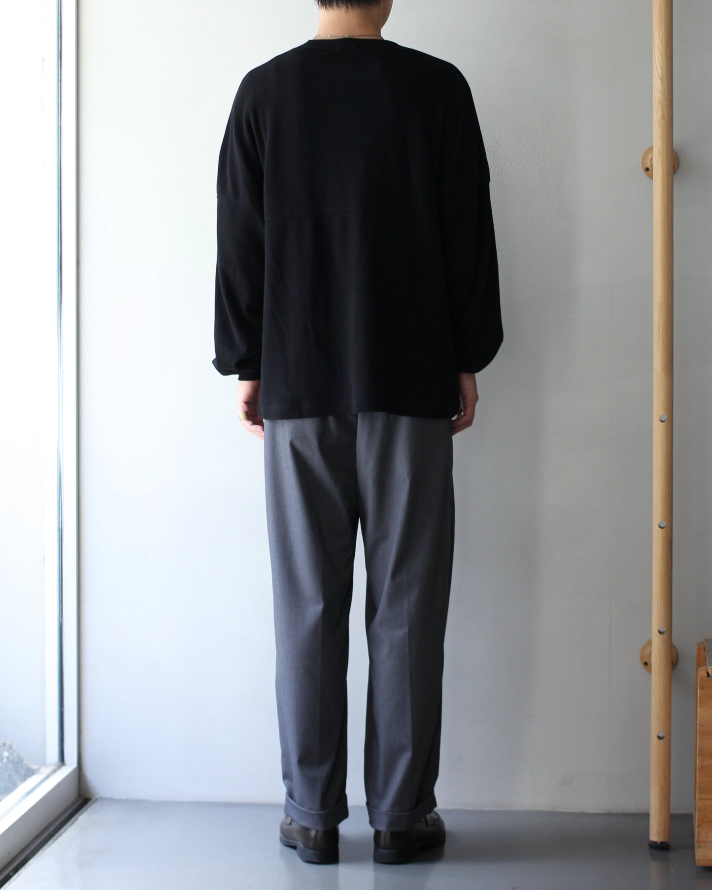 ULTERIOR / C/CASH HONEYCOMB FOOTBALL TEE"BLACK"