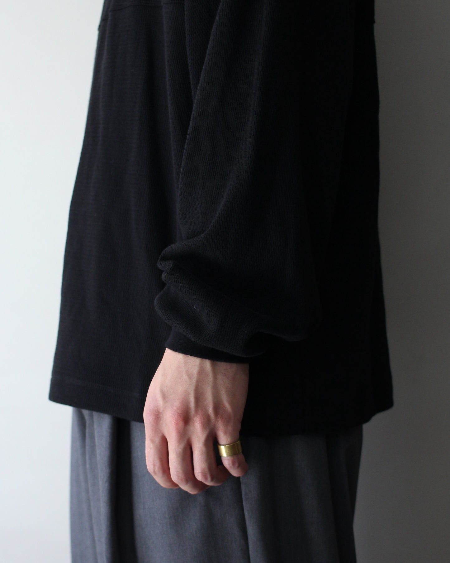 ULTERIOR / C/CASH HONEYCOMB FOOTBALL TEE"BLACK"