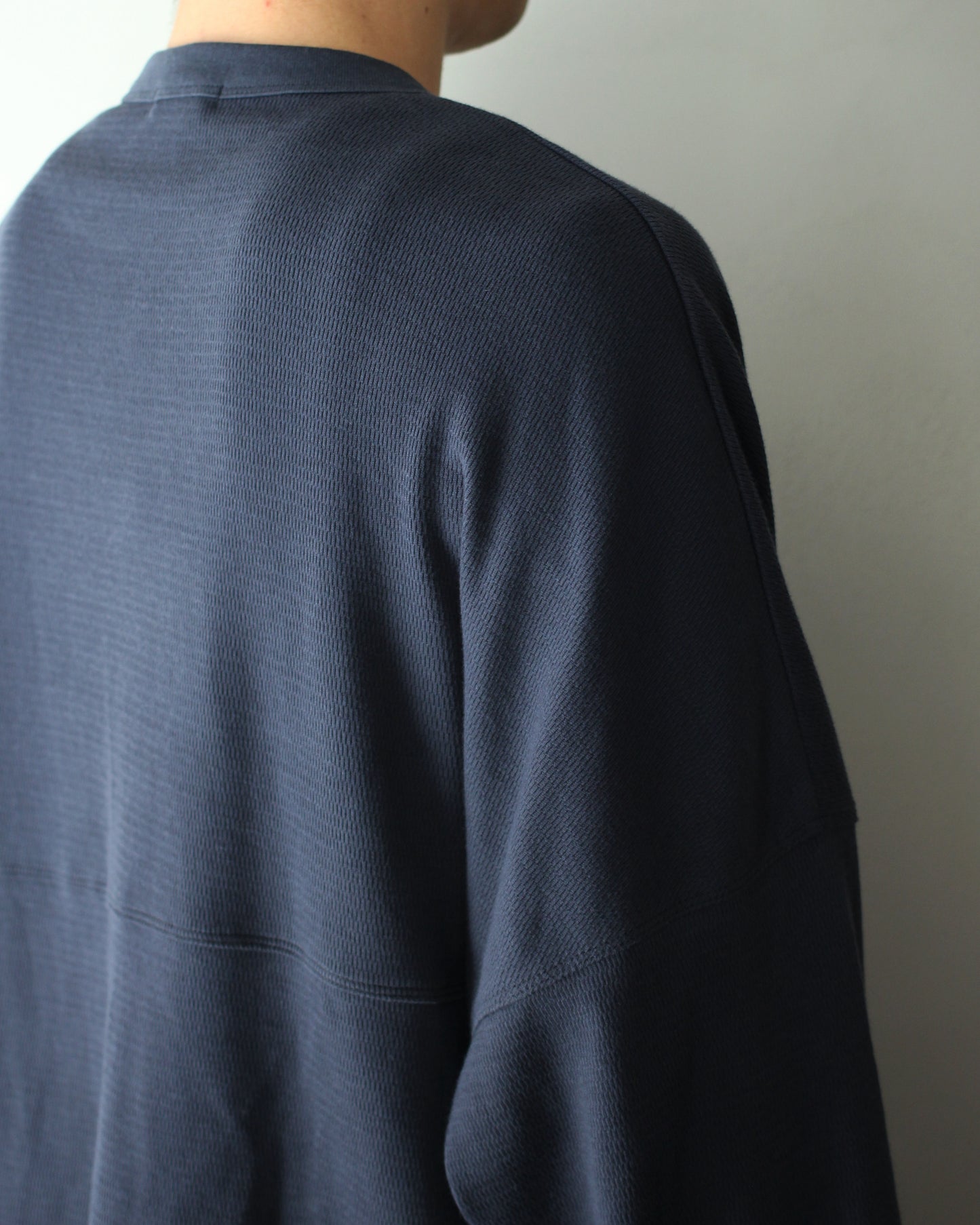 ULTERIOR / C/CASH HONEYCOMB FOOTBALL TEE"BLUE GREY"