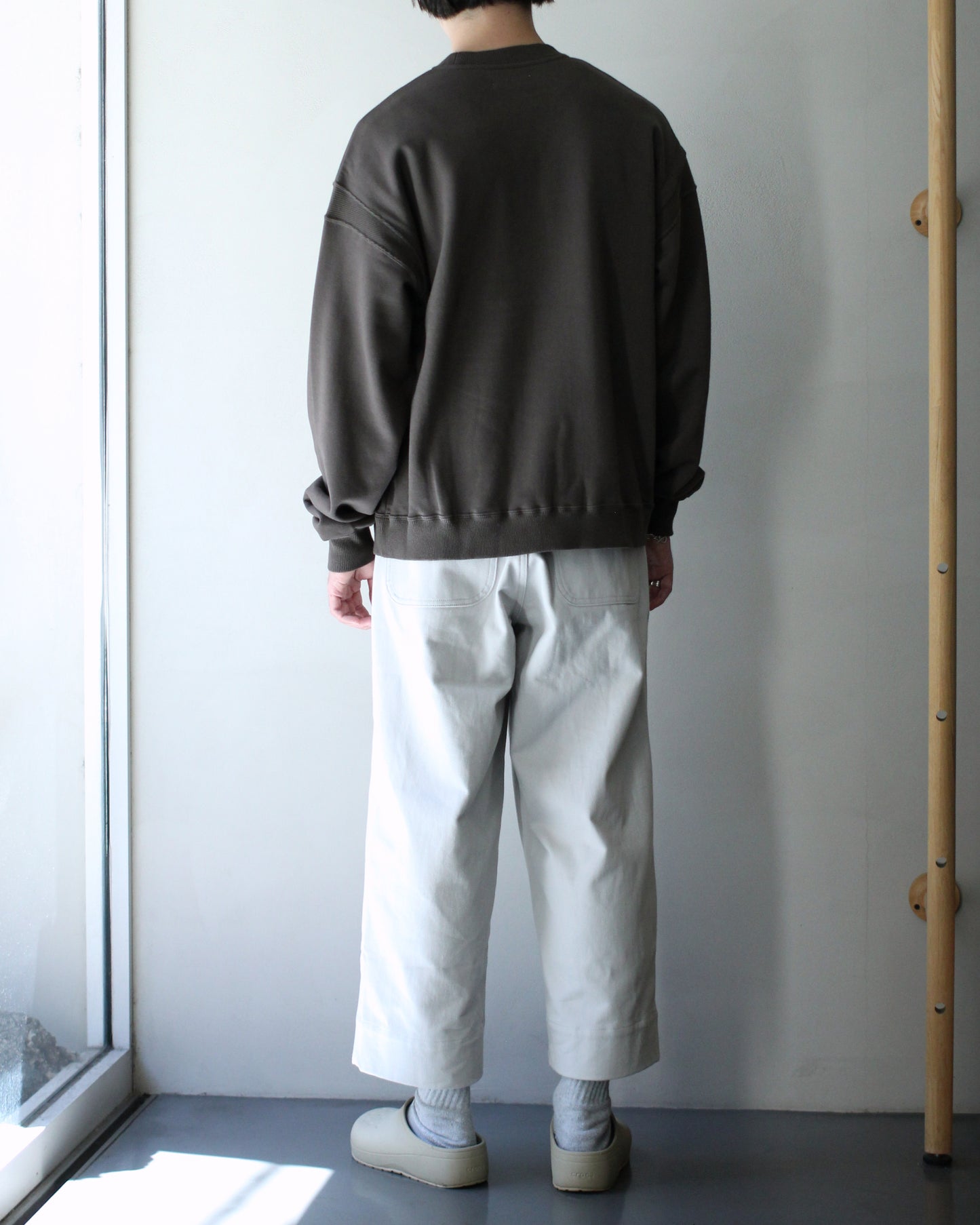 MATSUFUJI/BEADS EMBROIDERY SWEAT SHIRT "TAUPE"