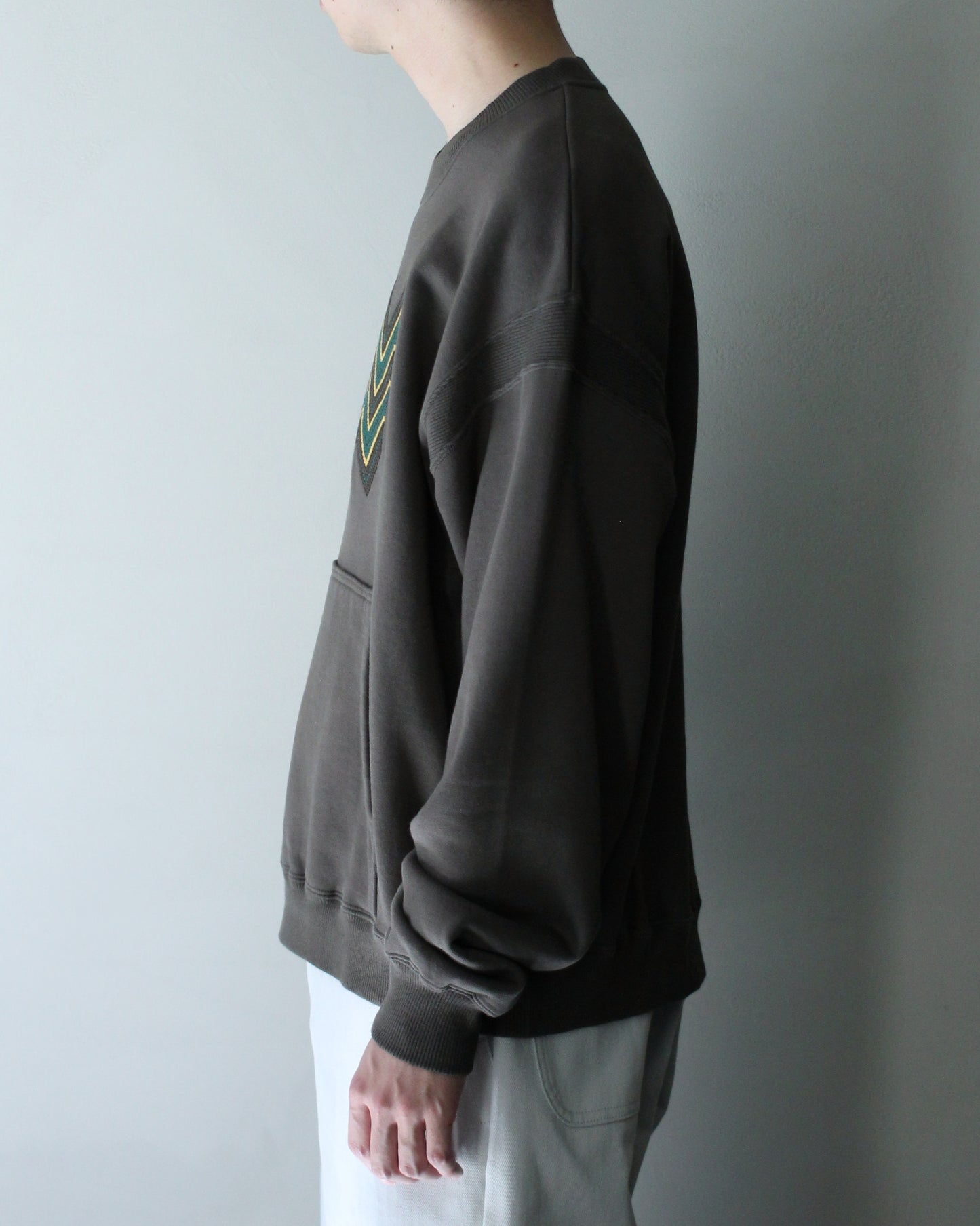 MATSUFUJI/BEADS EMBROIDERY SWEAT SHIRT "TAUPE"