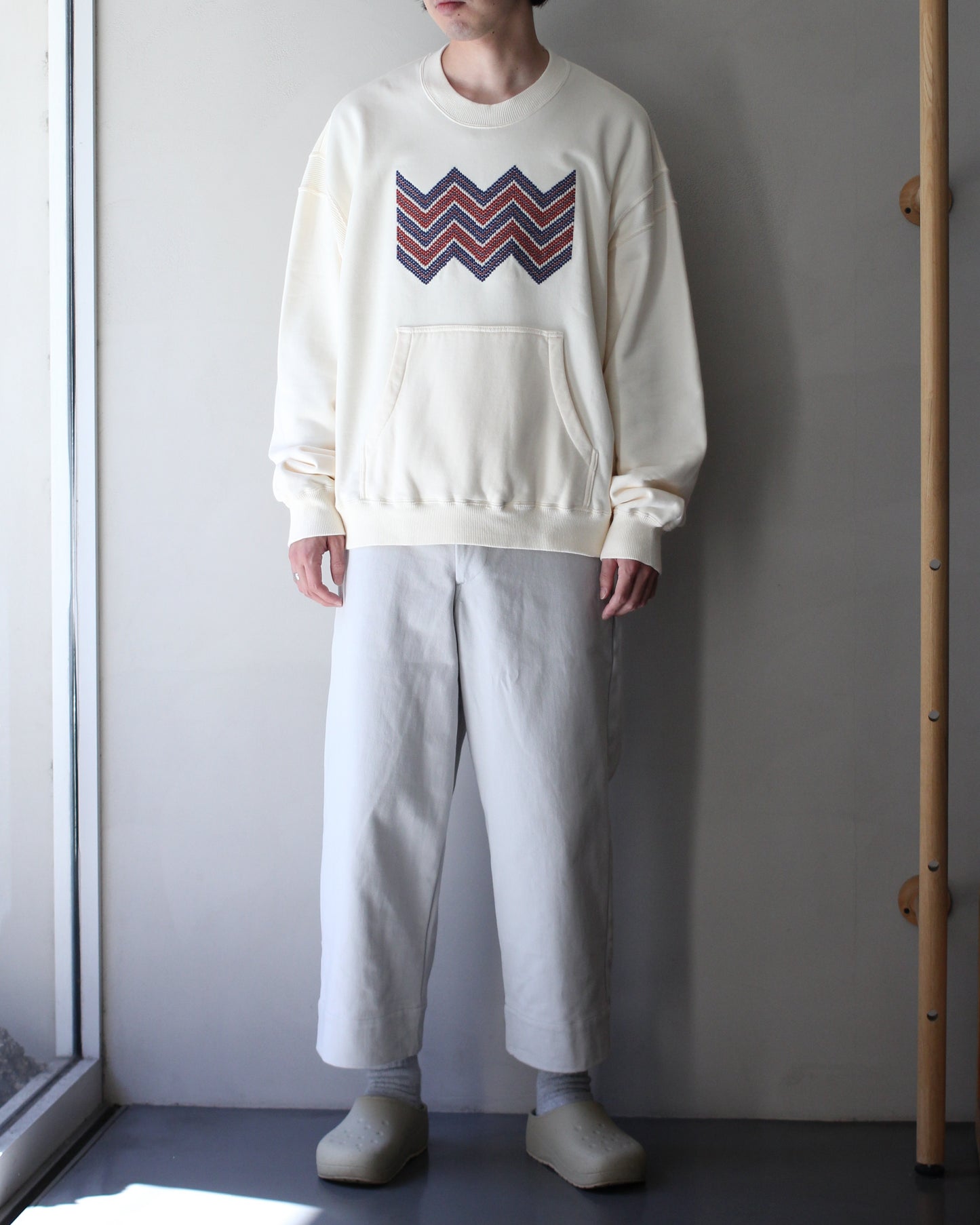 MATSUFUJI/BEADS EMBROIDERY SWEAT SHIRT "OFF"