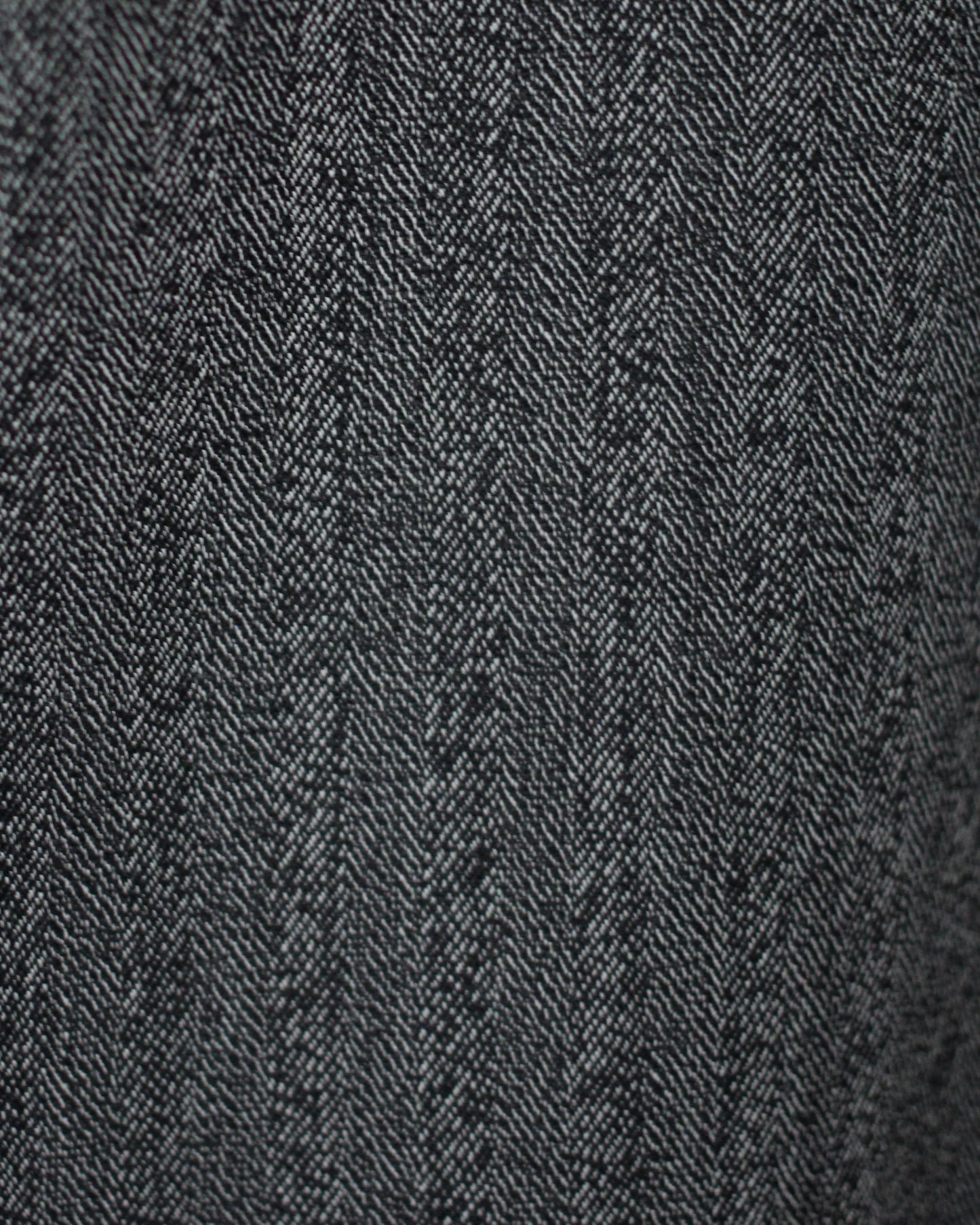 ULTERIOR/WOOL WASHI HERRINGBONE TUCKED TROUSERS "BLACK"