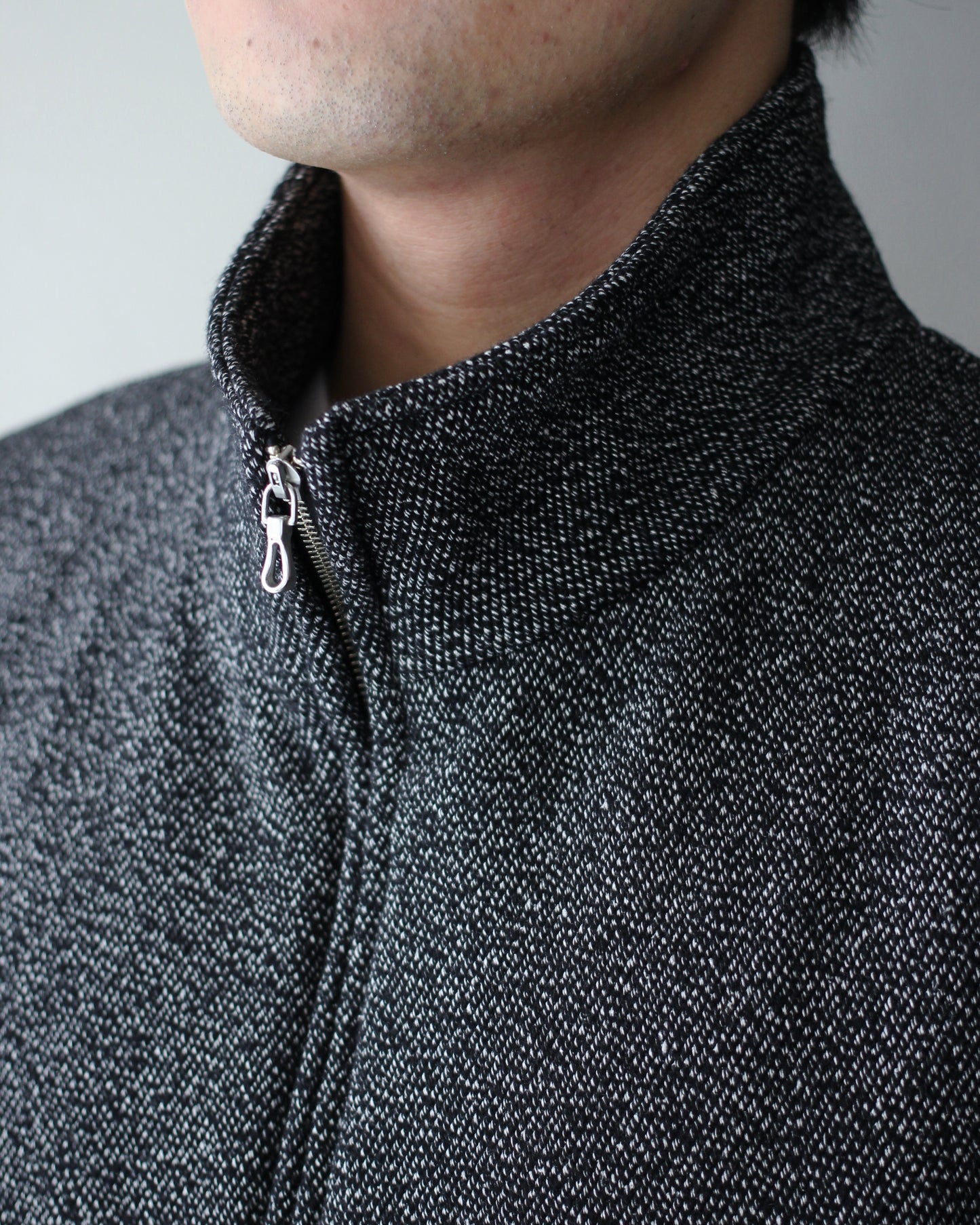 ULTERIOR / WOOL SILK KERSEY ZIP UP JKT ”BLACK IVORY″