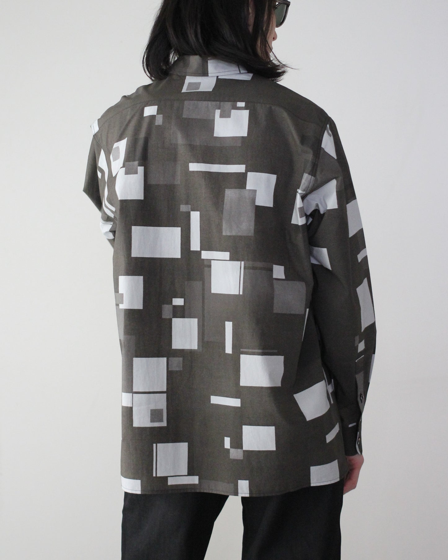 REVERBERATE/SHIRT TYPE - BOX - PATTERN "SQUARE BLACK"