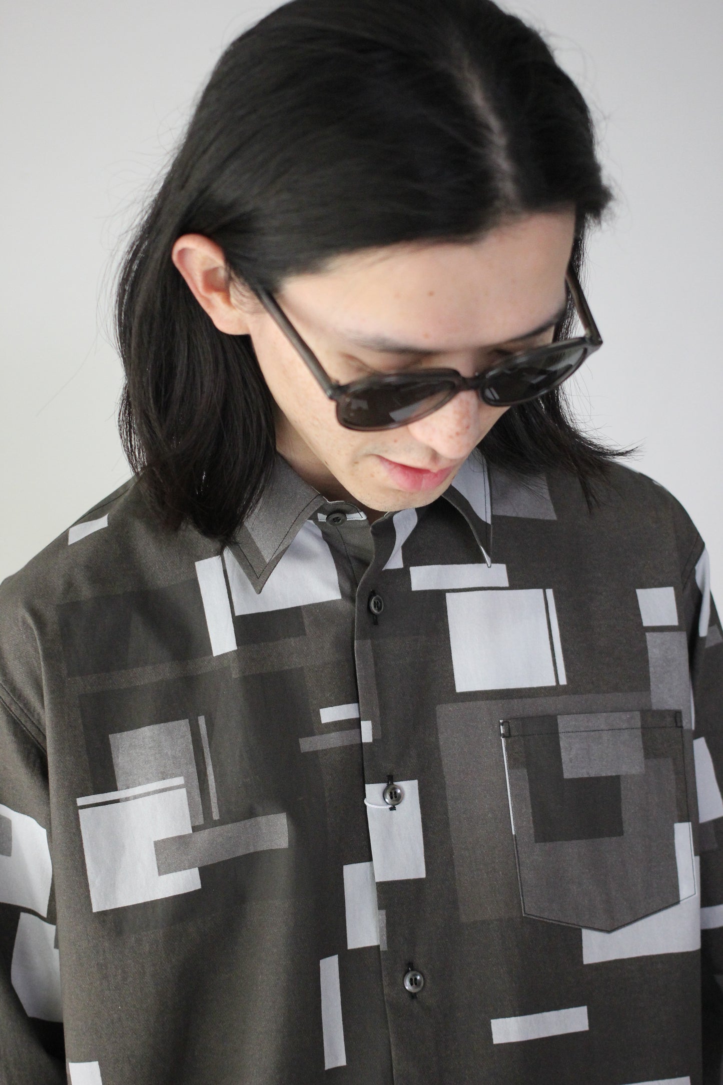 REVERBERATE/SHIRT TYPE - BOX - PATTERN "SQUARE BLACK"