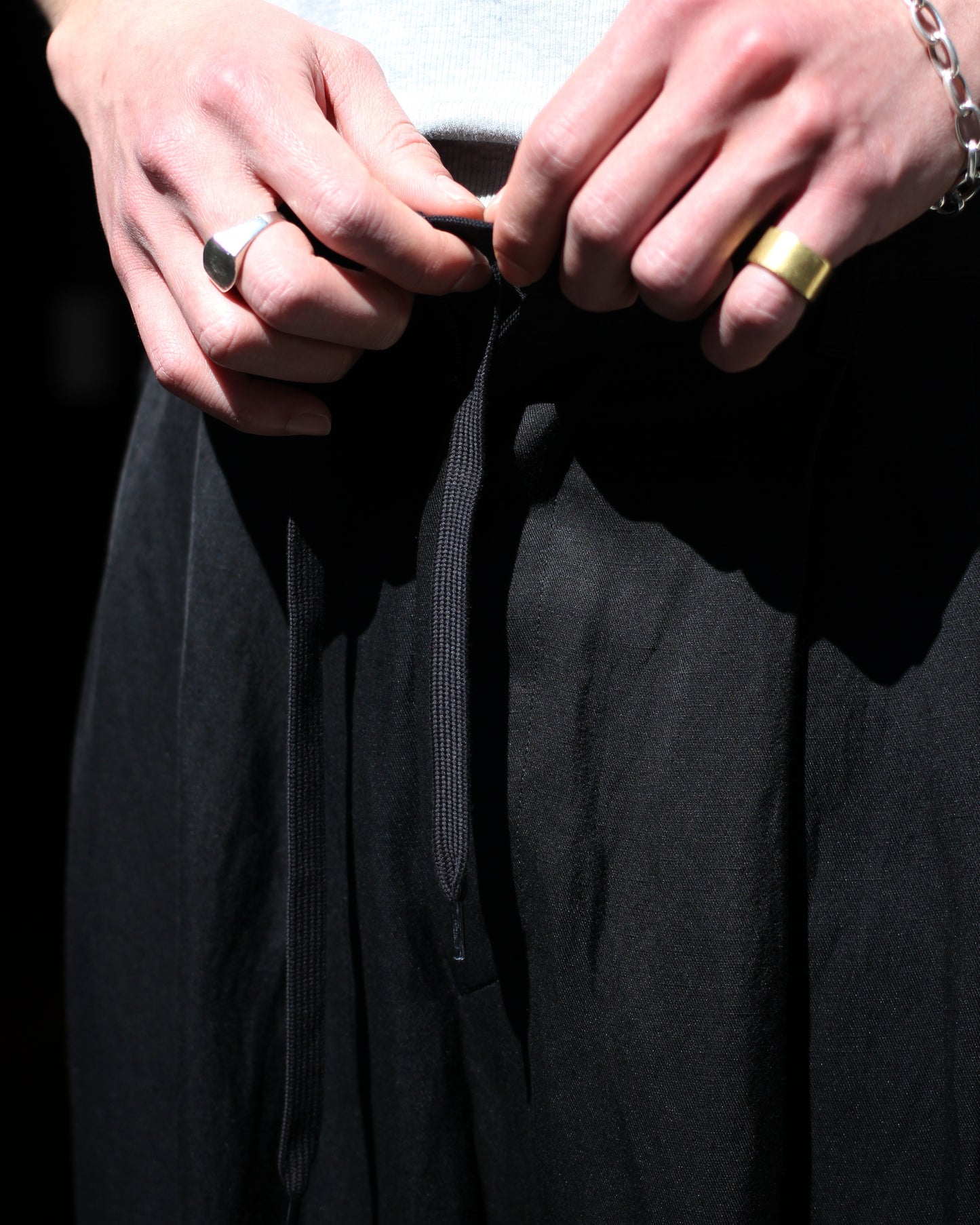 ssstein/VIS/LI BRIGHT TWILL WIDE EASY TROUSERS "BLACK"