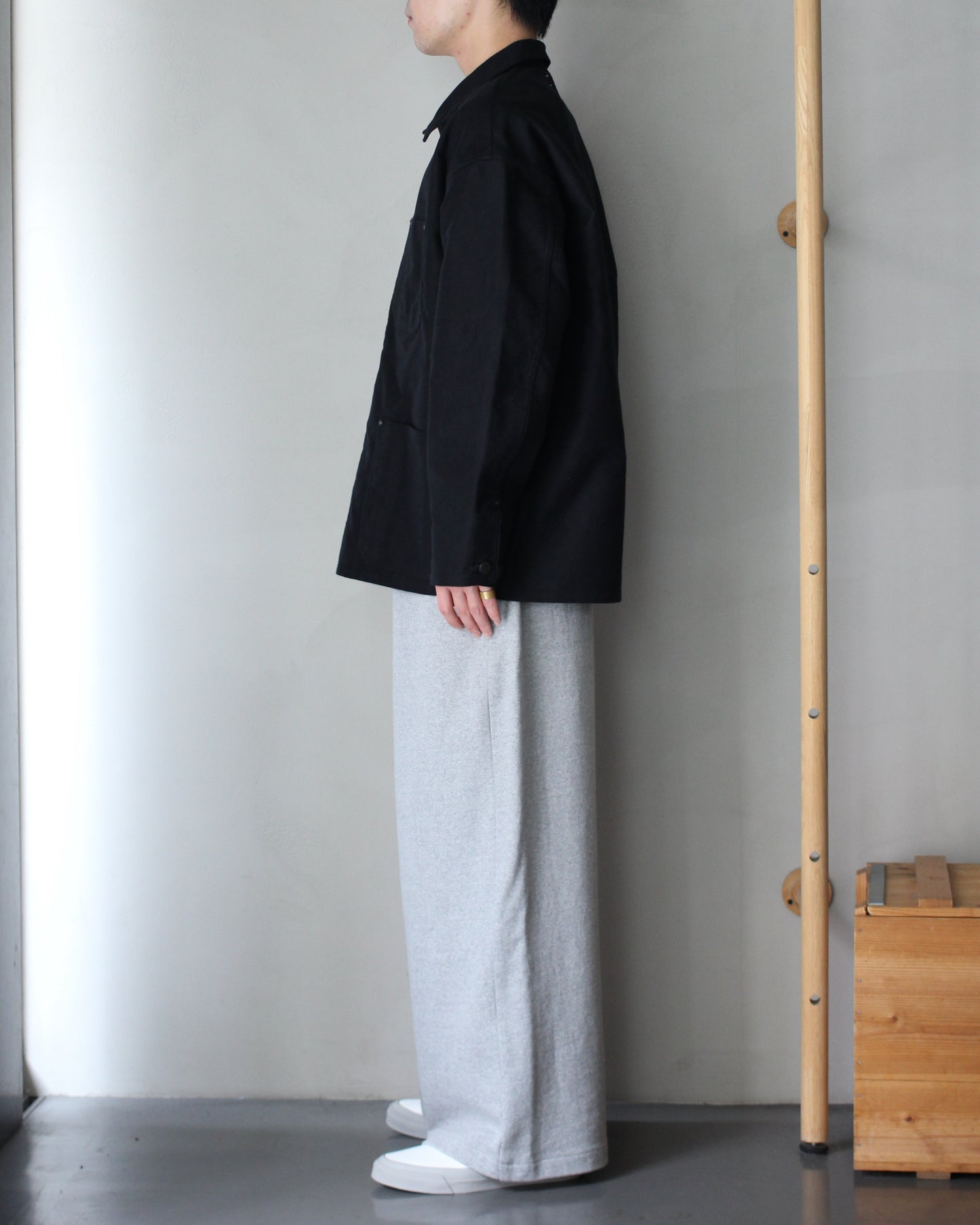 REVERBERATE/COVER ALL JACKET "BLACK"