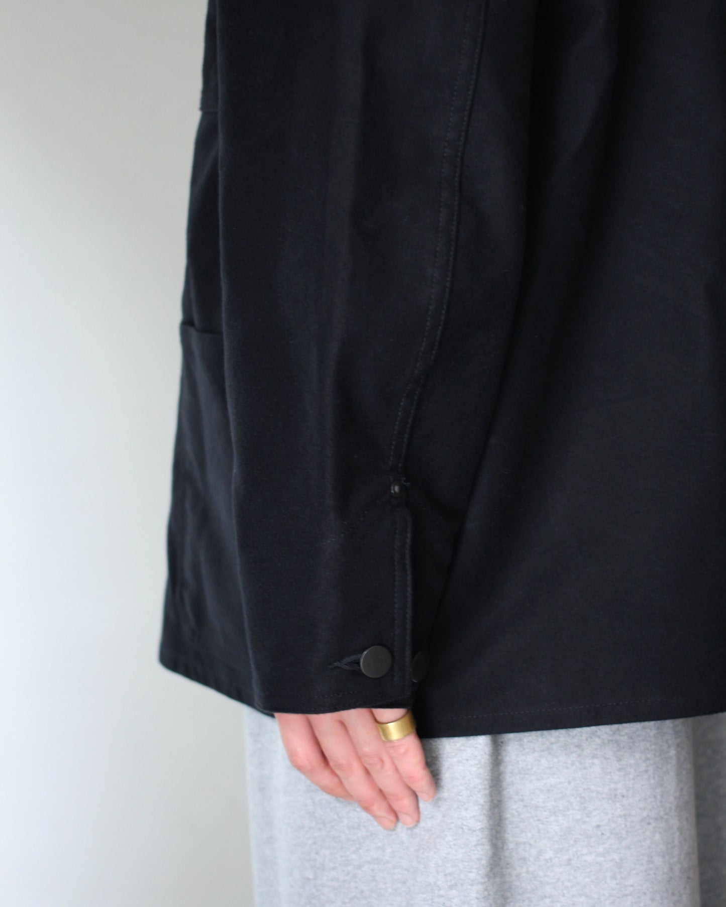 REVERBERATE/COVER ALL JACKET "BLACK"