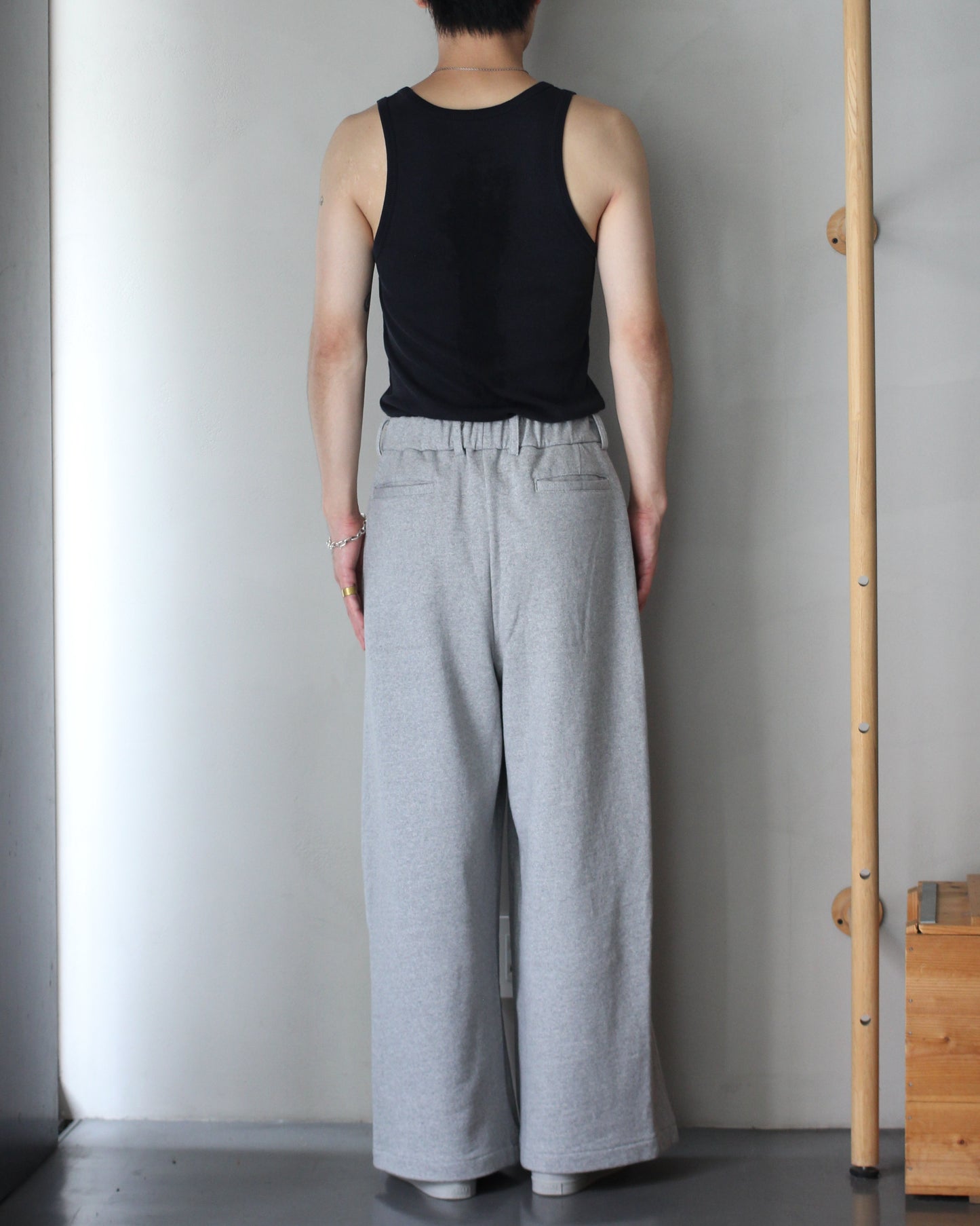 REVERBERATE / SWEAT PANTS "GRAY"