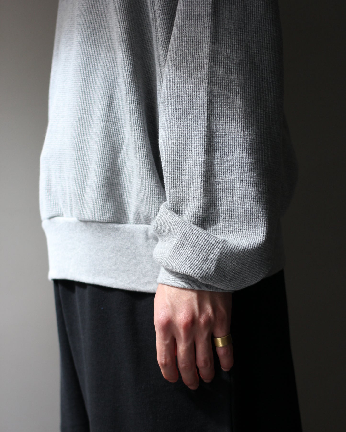 REVERBERATE/HALF ZIPP THERMAL "GRAY"