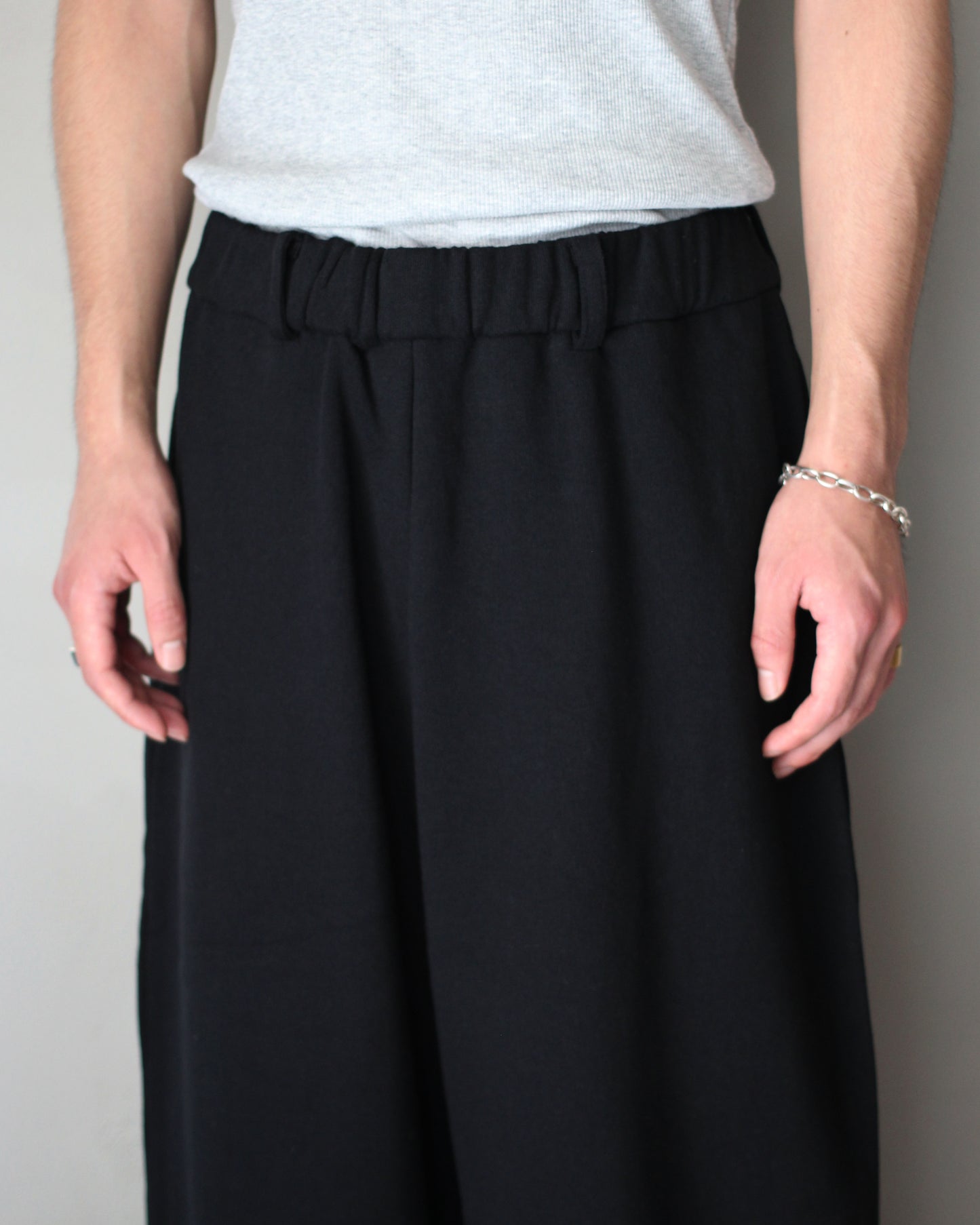 REVERBERATE / SWEAT PANTS "BLACK"