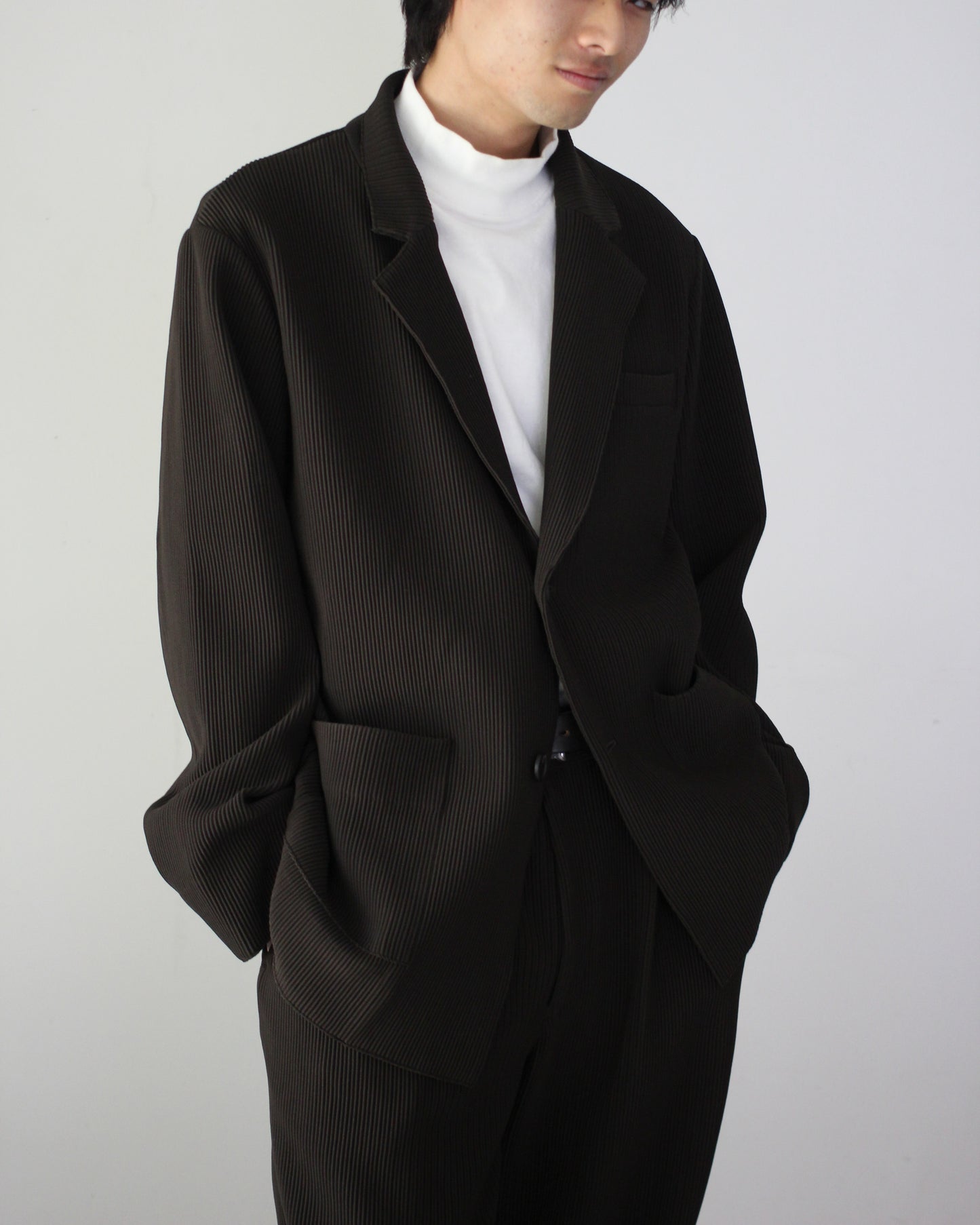 stein / OVERSIZED GRADATION PLEATS JACKET "MILITARY KHAKI"