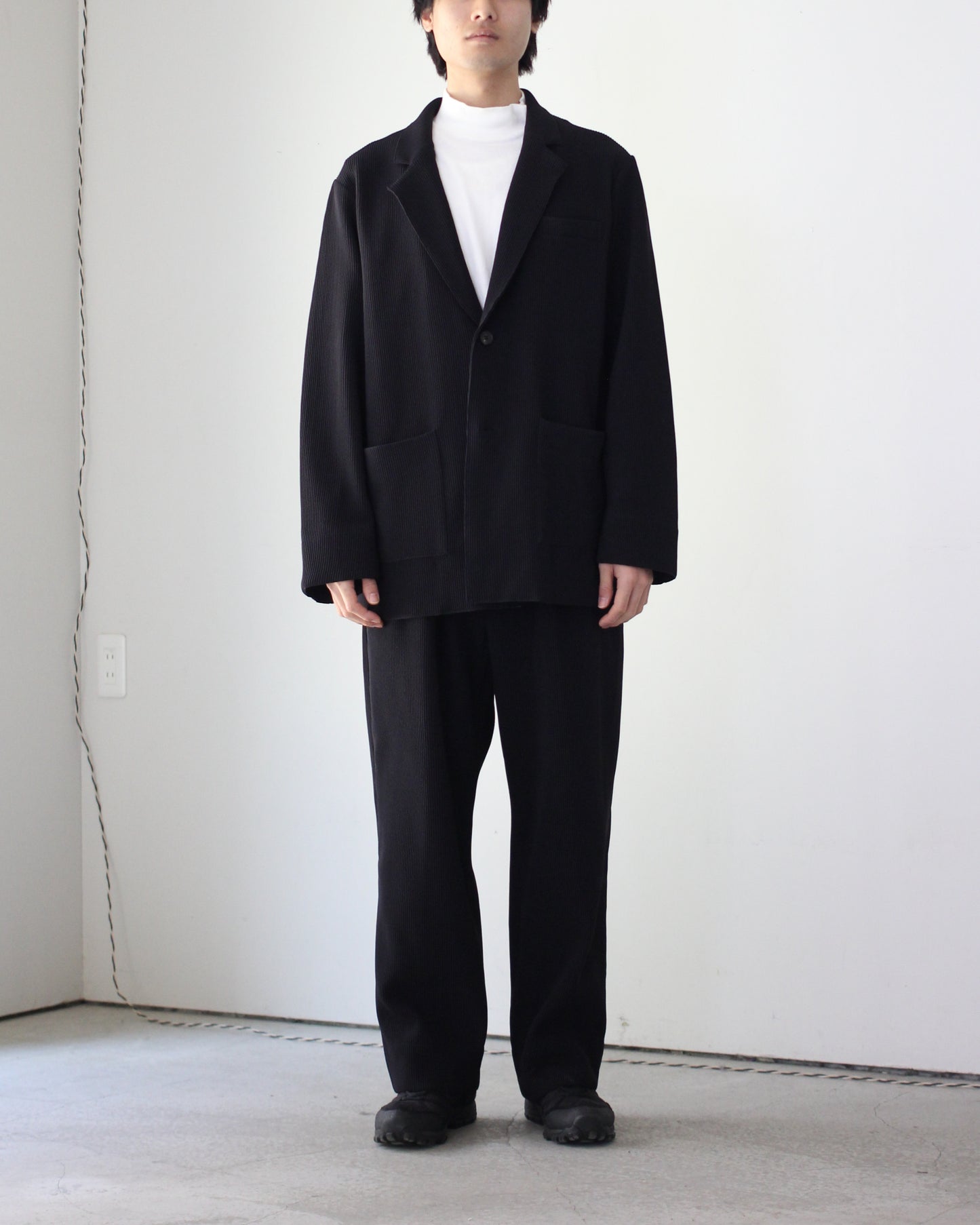 stein / OVERSIZED GRADATION PLEATS JACKET "BLACK"