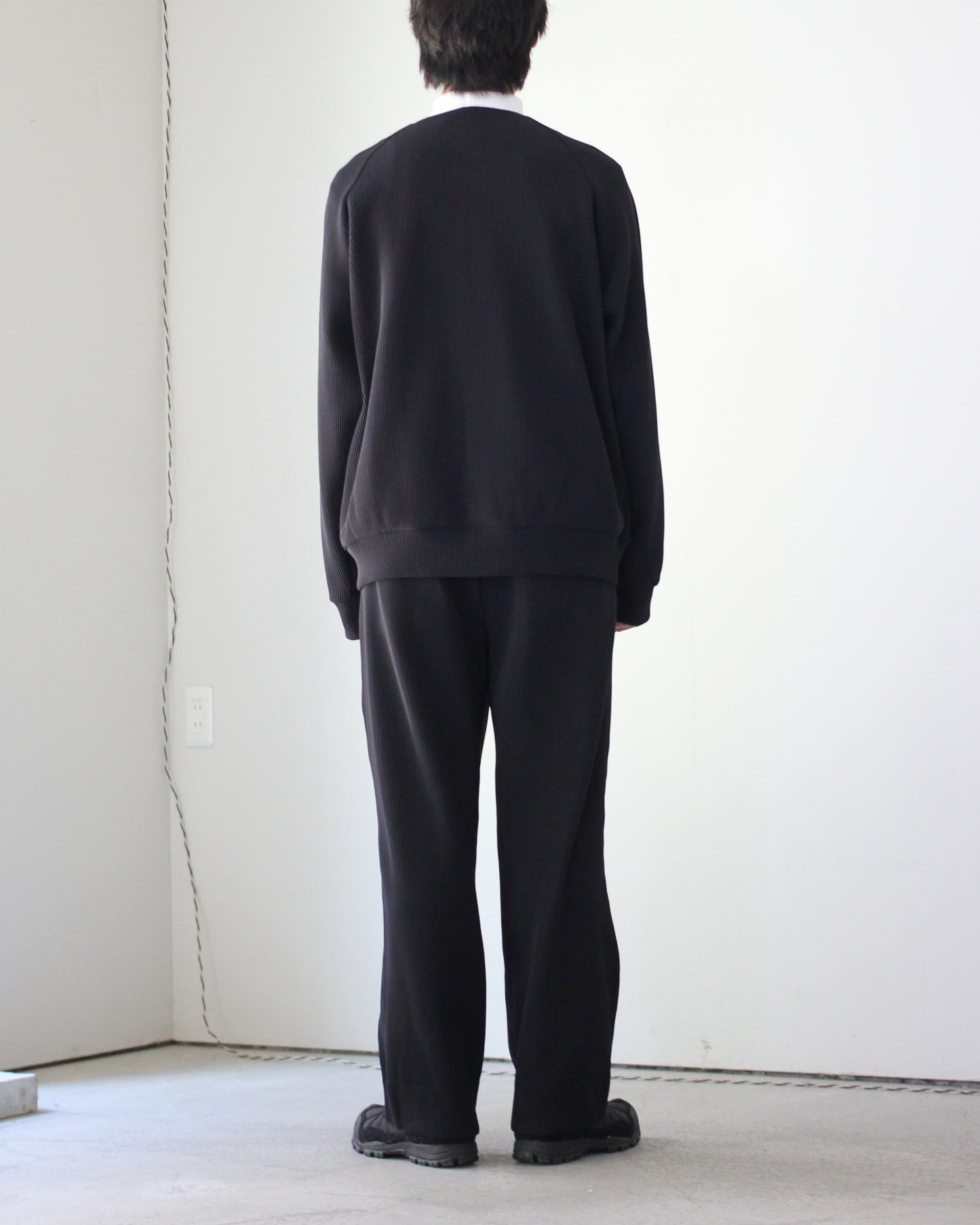 stein / GRADATION PLEATS CARDIGAN "BLACK"
