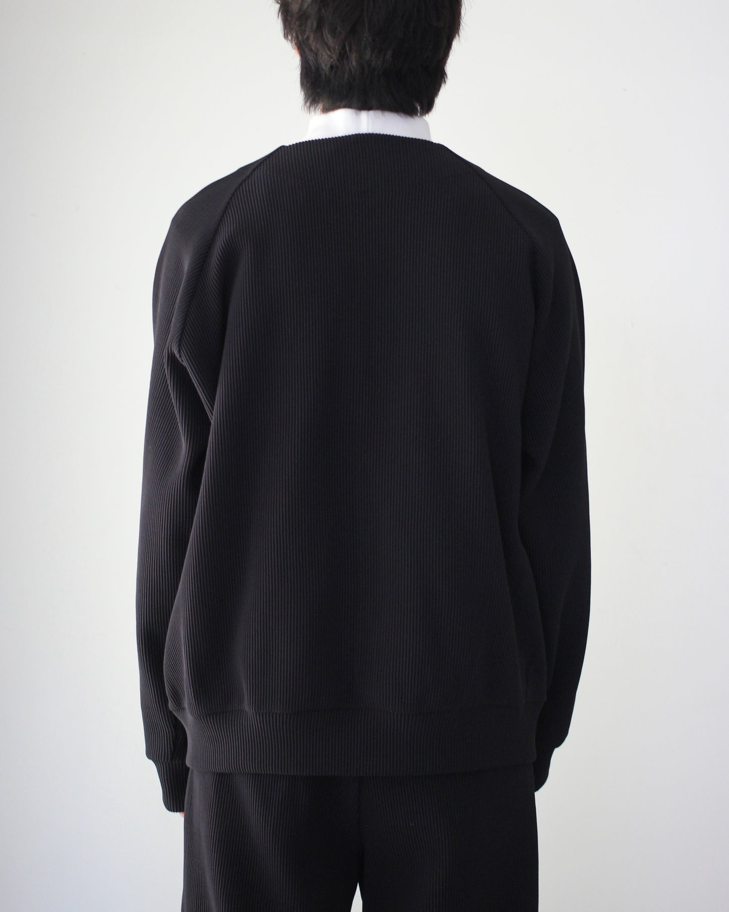 stein / GRADATION PLEATS CARDIGAN "BLACK"