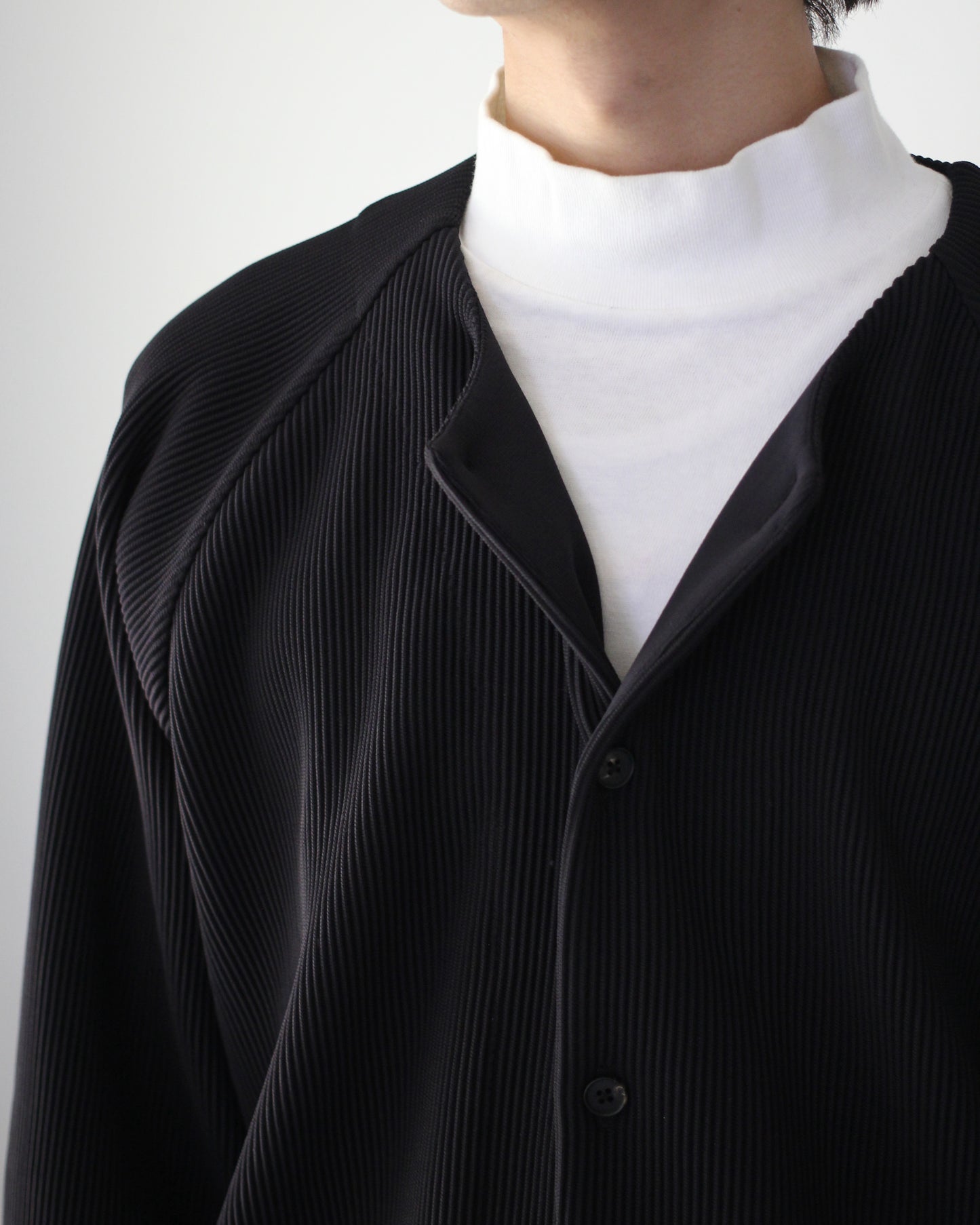 stein / GRADATION PLEATS CARDIGAN "BLACK"