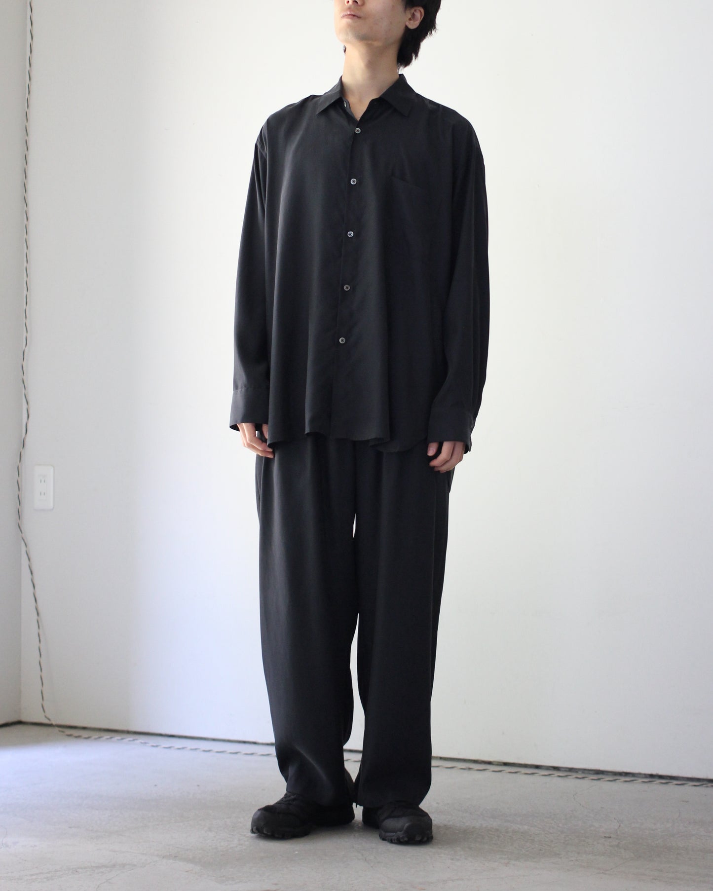 stein / OVERSIZED CUPRO LS SHIRT "BLACK"