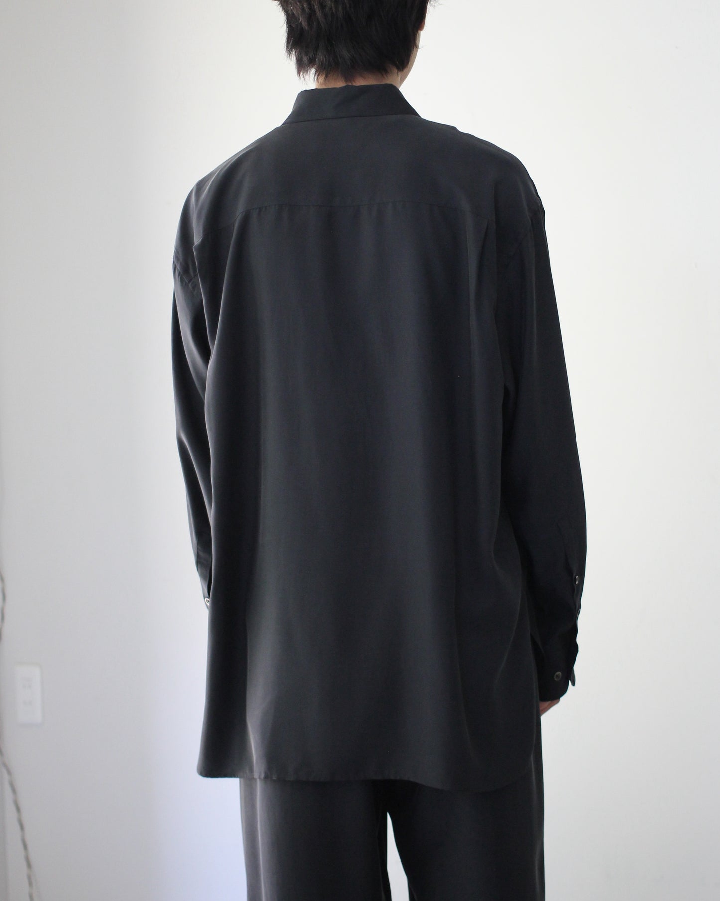 stein / OVERSIZED CUPRO LS SHIRT "BLACK"