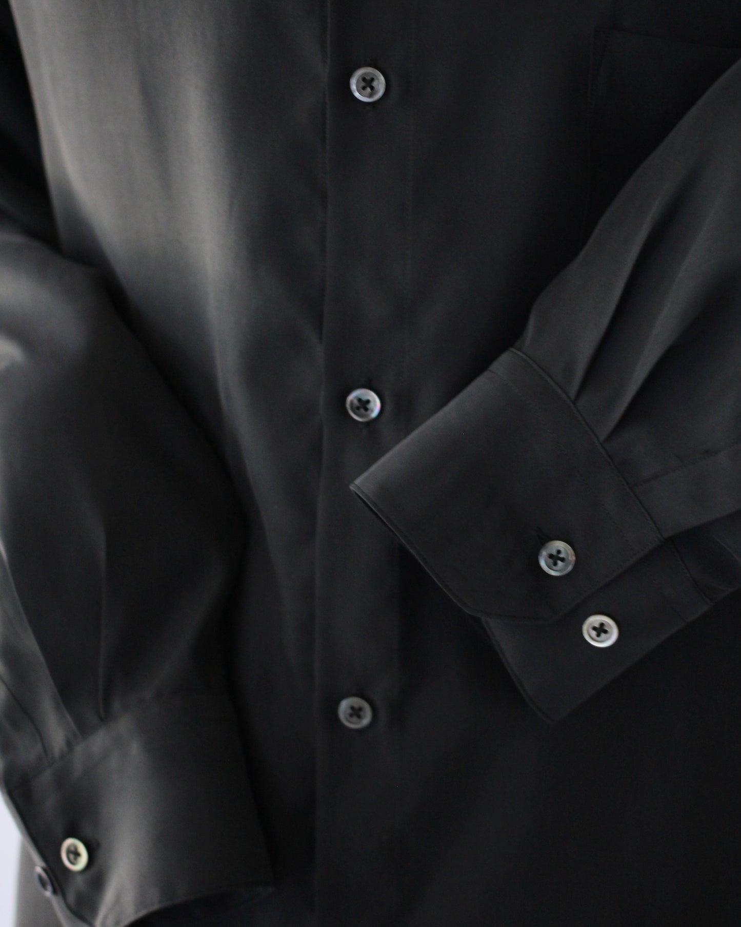 stein / OVERSIZED CUPRO LS SHIRT "BLACK"