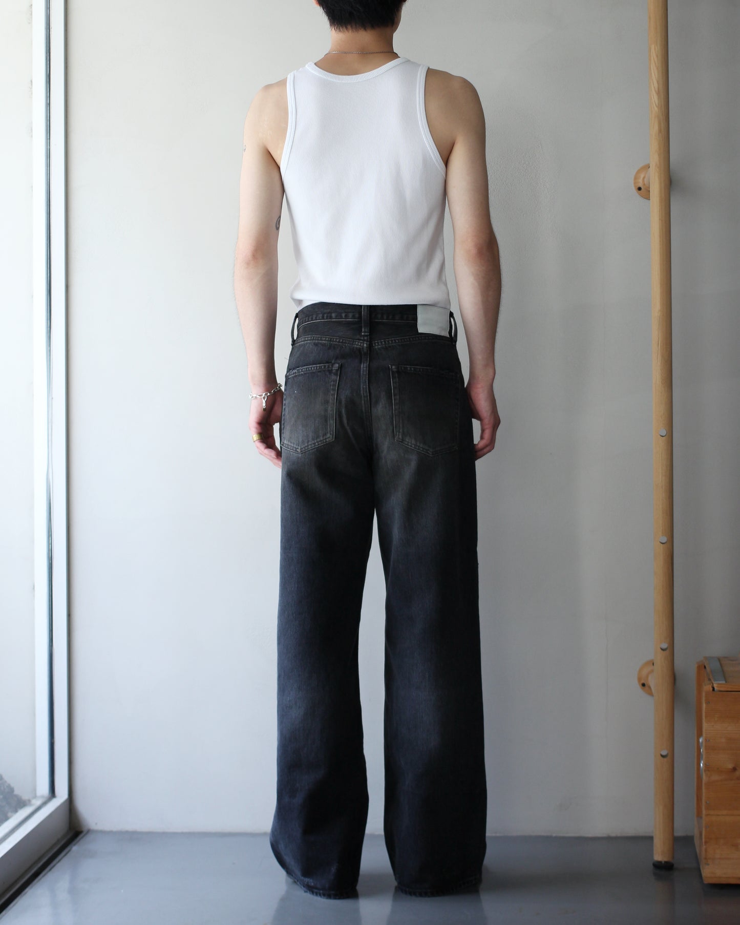 ssstein/LOOSE DENIM JEANS "BLACK"