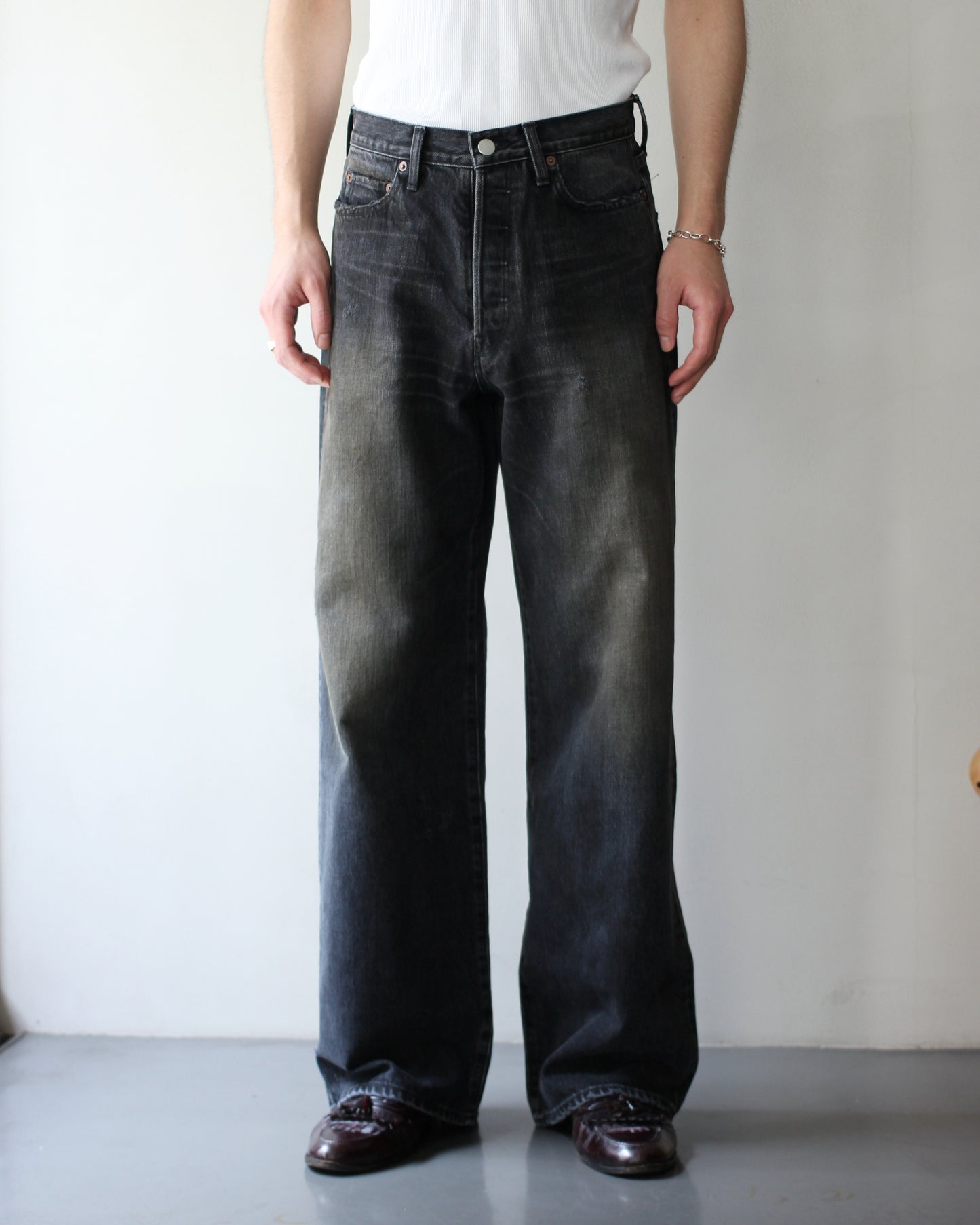 ssstein/LOOSE DENIM JEANS "BLACK"