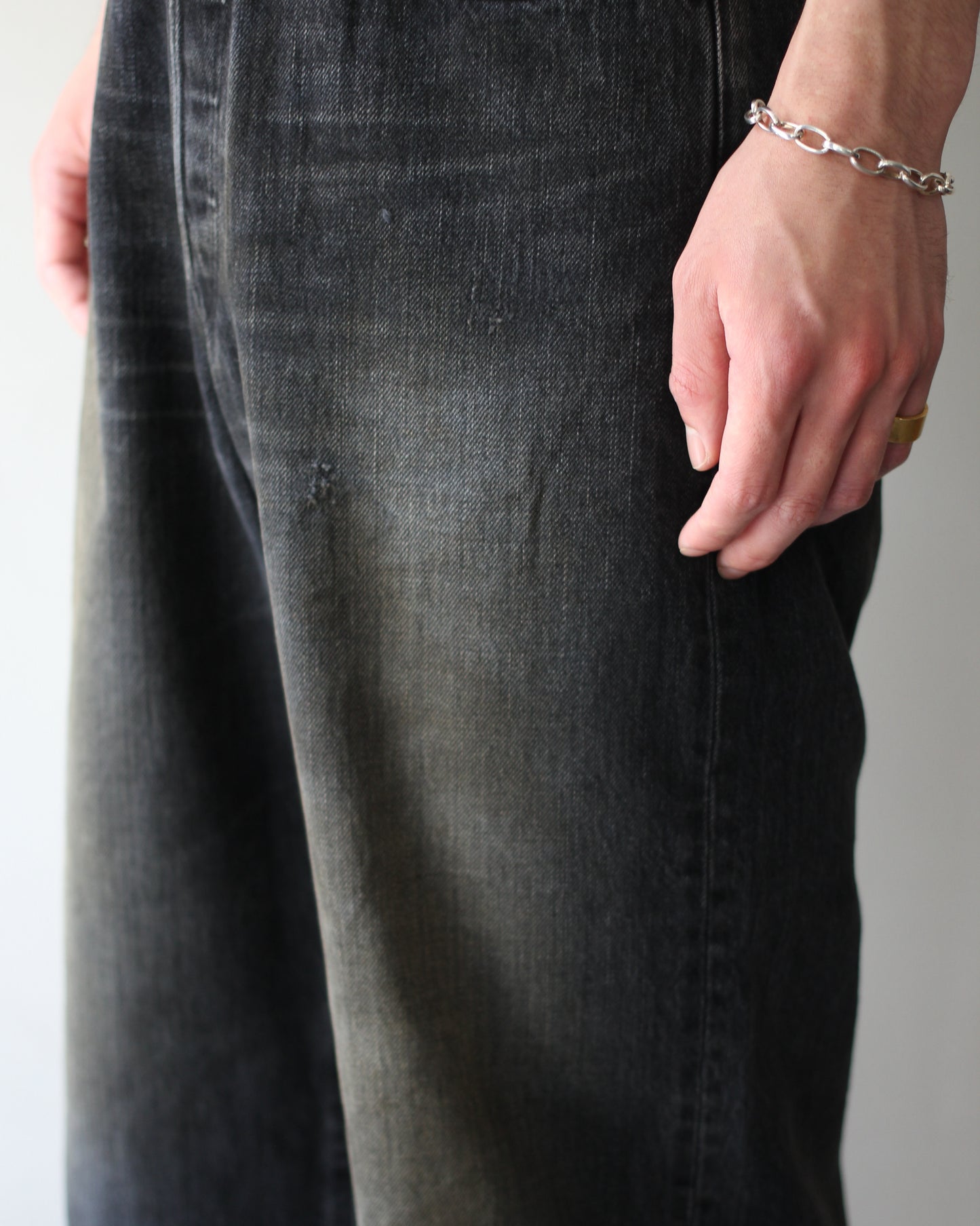 ssstein/LOOSE DENIM JEANS "BLACK"