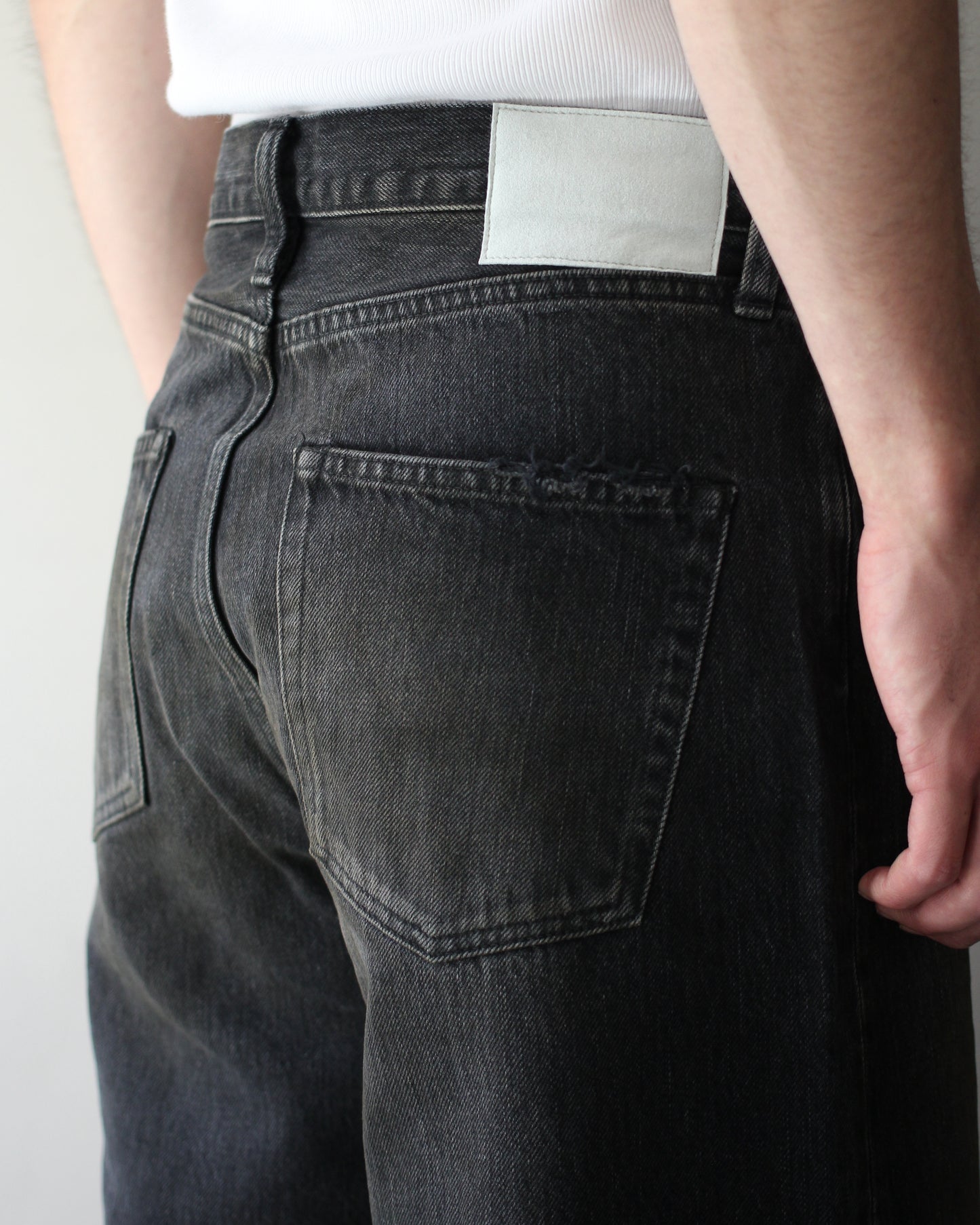 ssstein/LOOSE DENIM JEANS "BLACK"