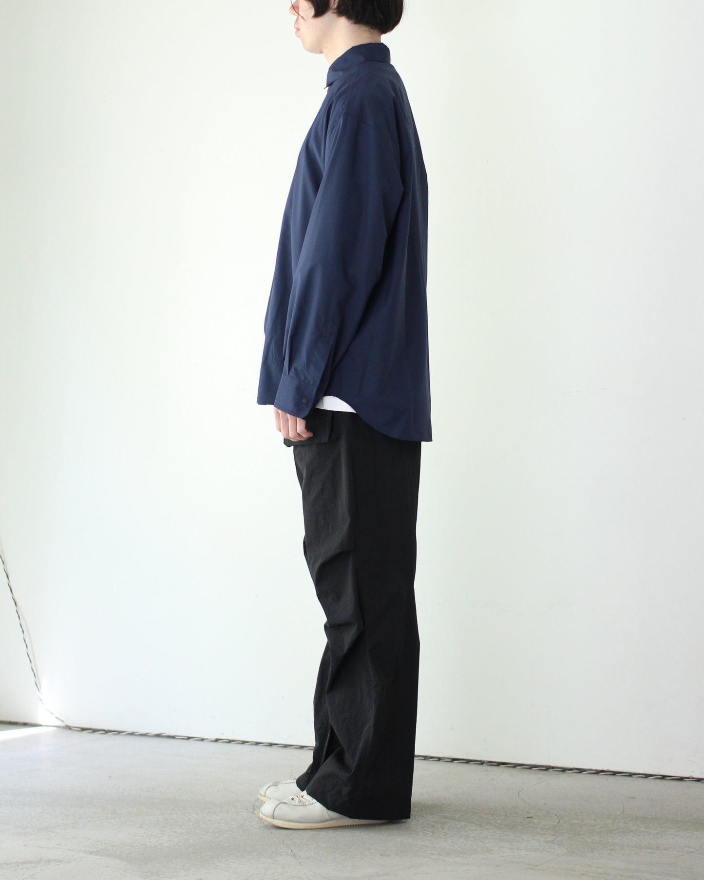 meanswhile/FEATHER SMOOTH SNAP SH "NAVY"