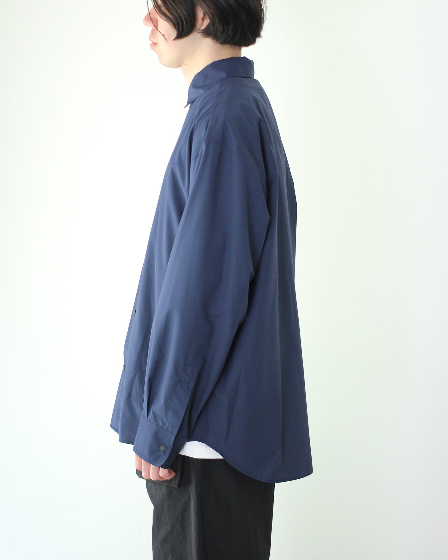 meanswhile/FEATHER SMOOTH SNAP SH "NAVY"