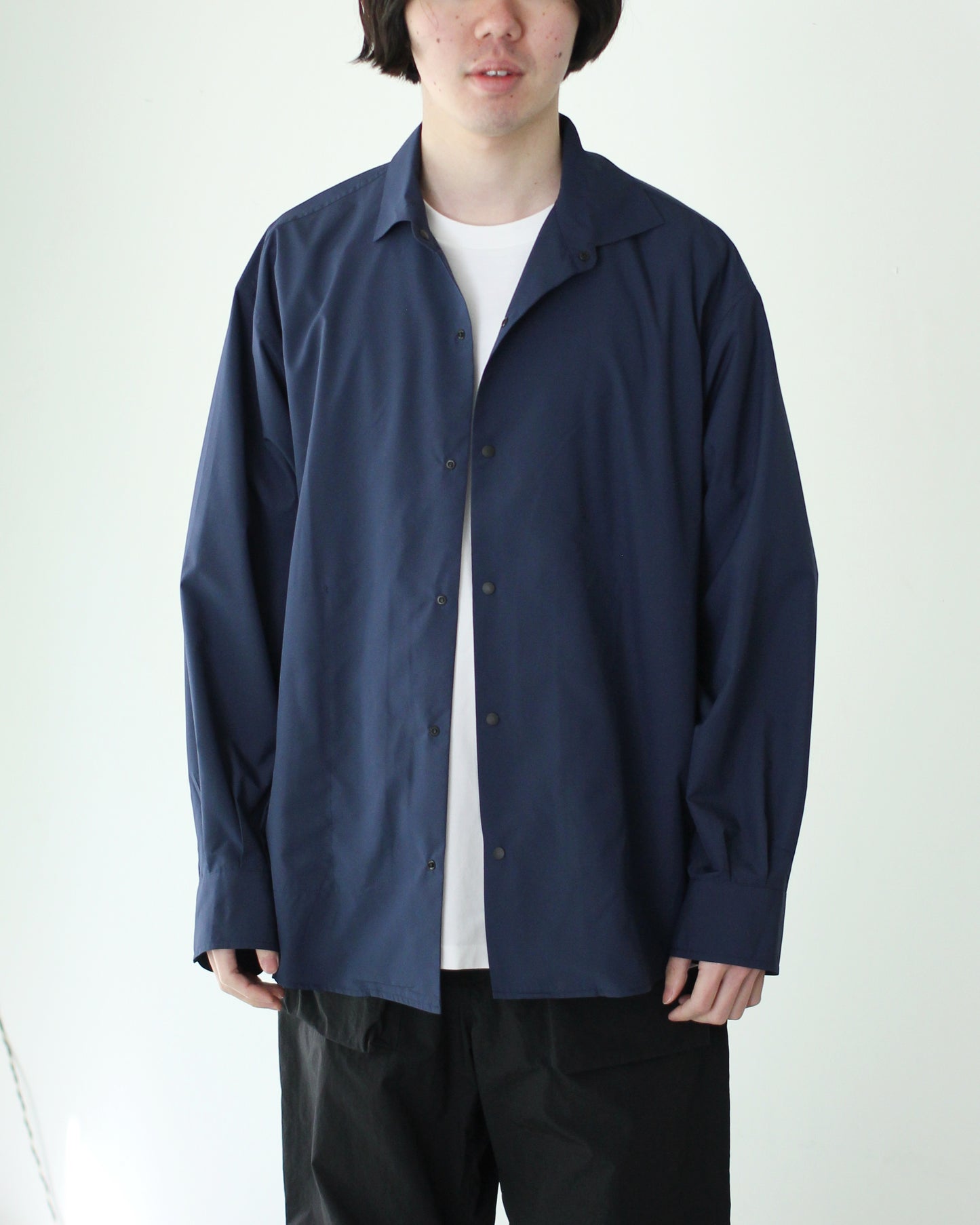meanswhile/FEATHER SMOOTH SNAP SH "NAVY"