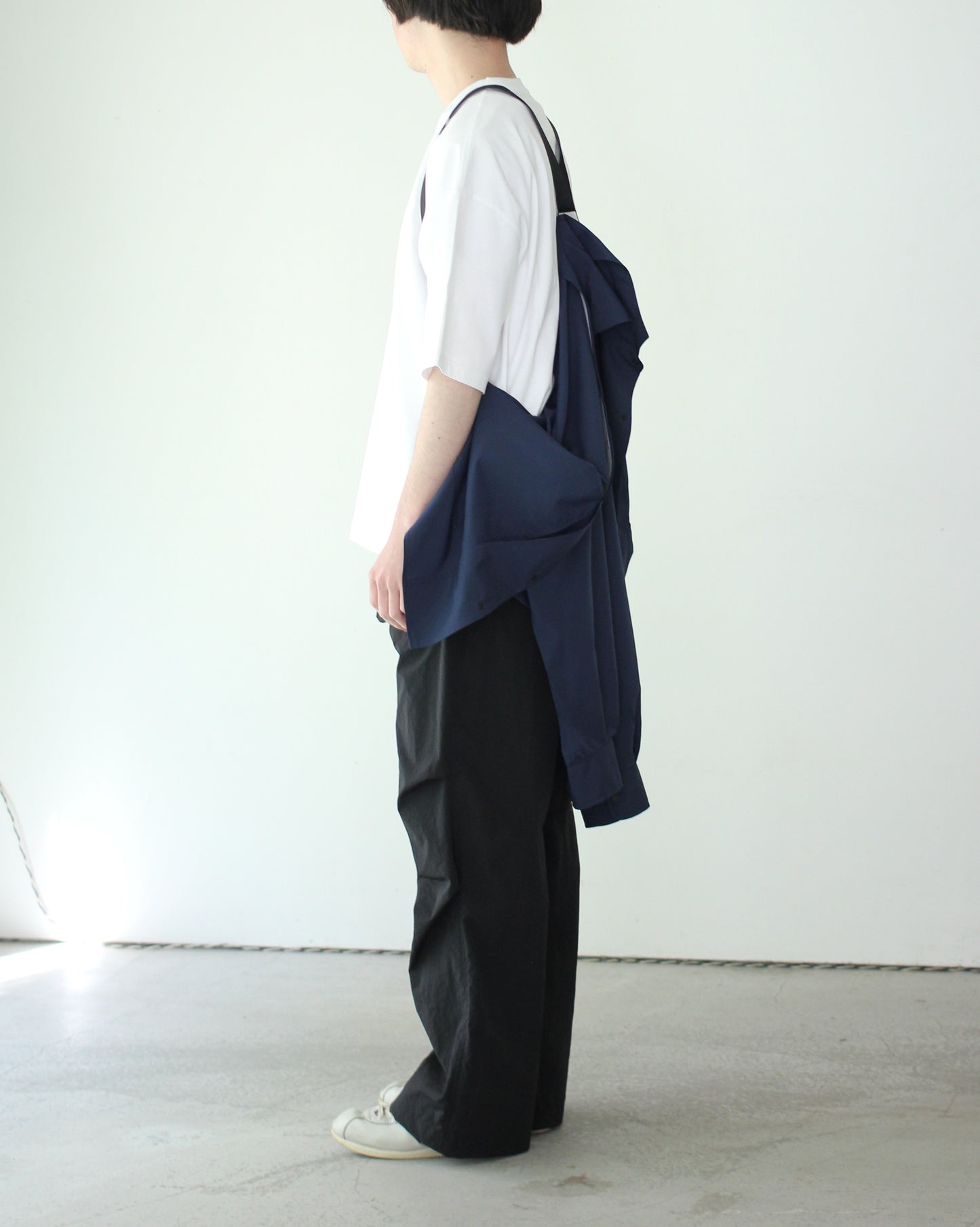meanswhile/FEATHER SMOOTH SNAP SH "NAVY"