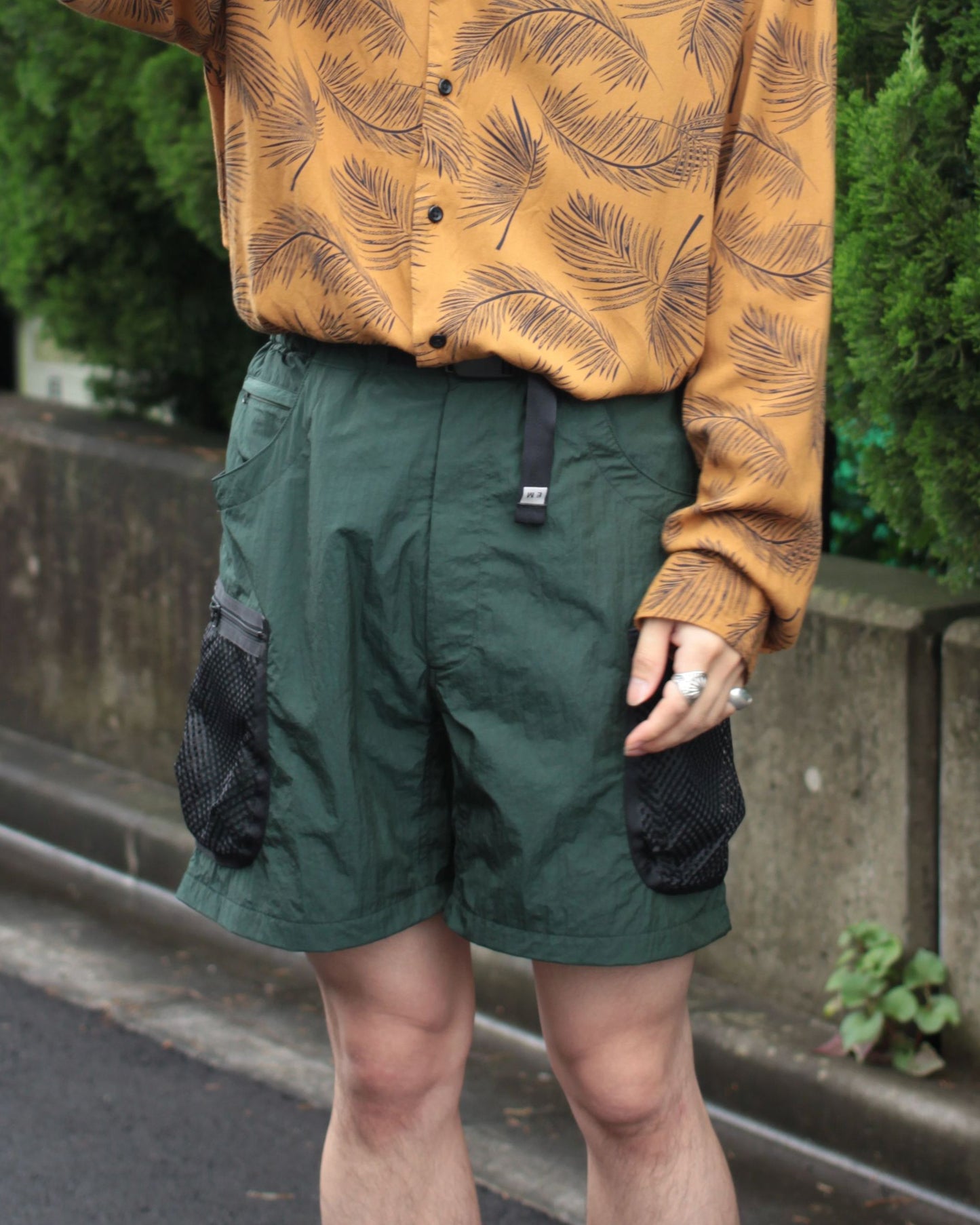 ENDS and MEANS(エンズアンドミーンズ)Utillity Shorts"woods green"