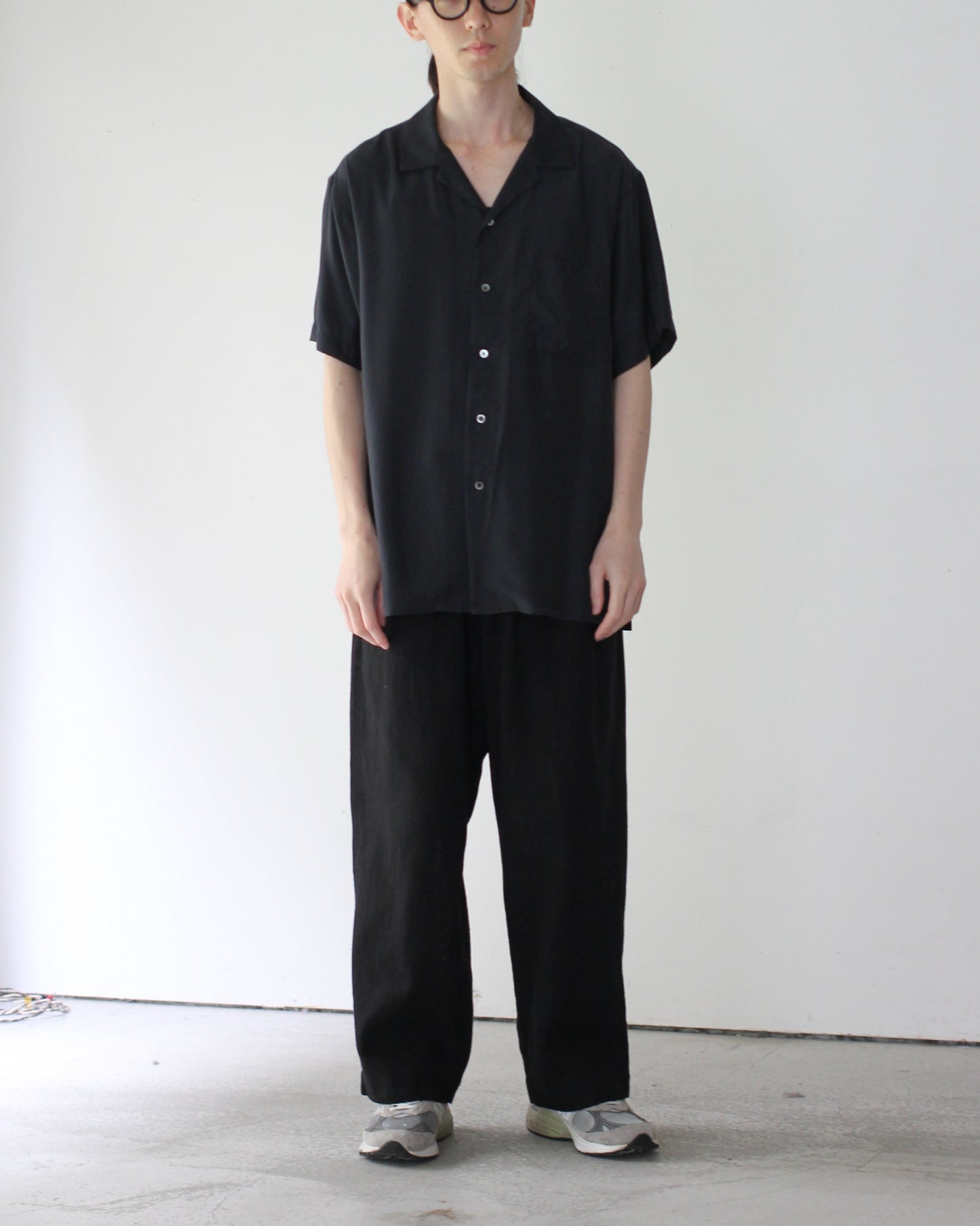 stein / OVERSIZED CUPRO OPEN COLLAR SS SHIRT "BLACK"