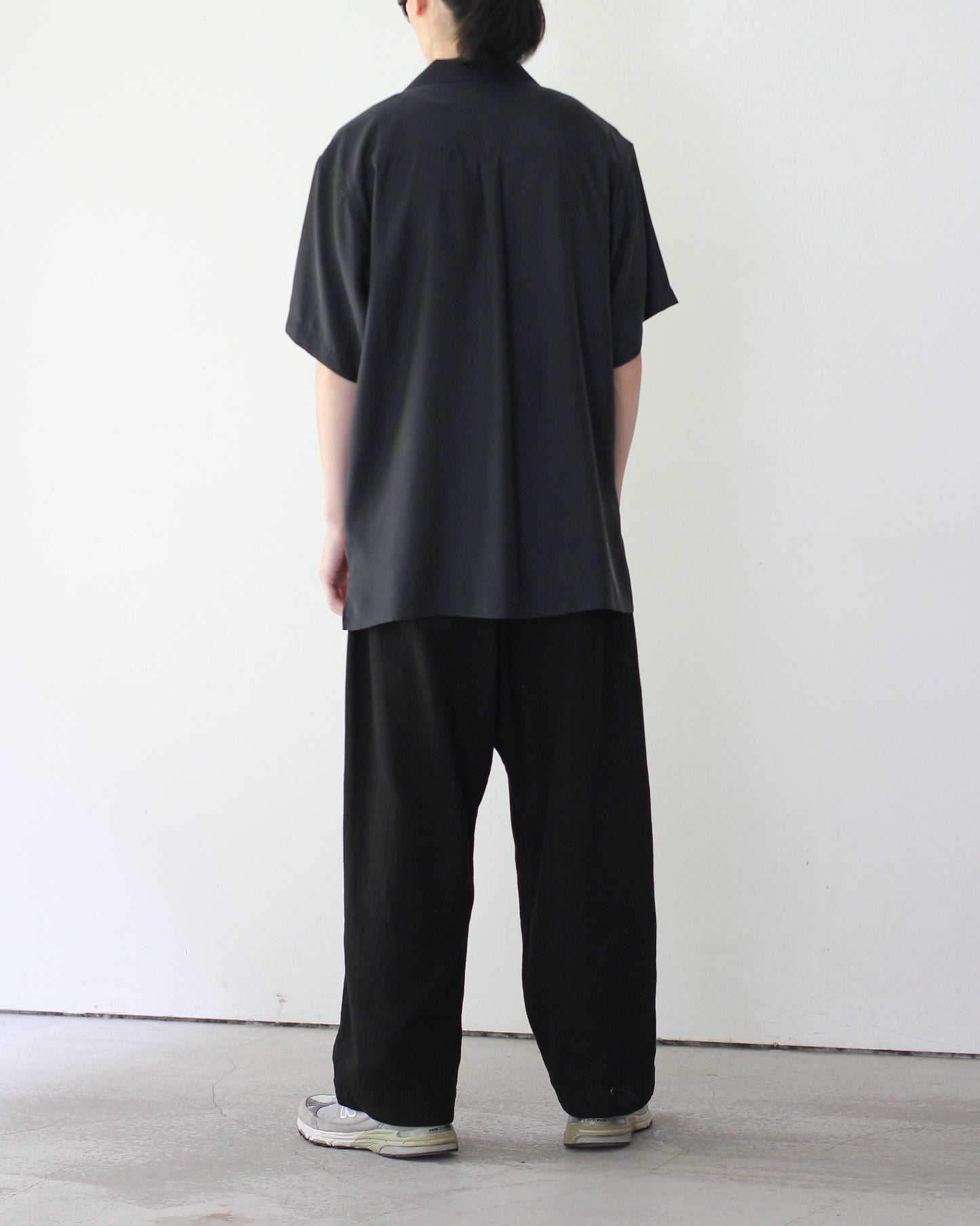 stein / OVERSIZED CUPRO OPEN COLLAR SS SHIRT "BLACK"