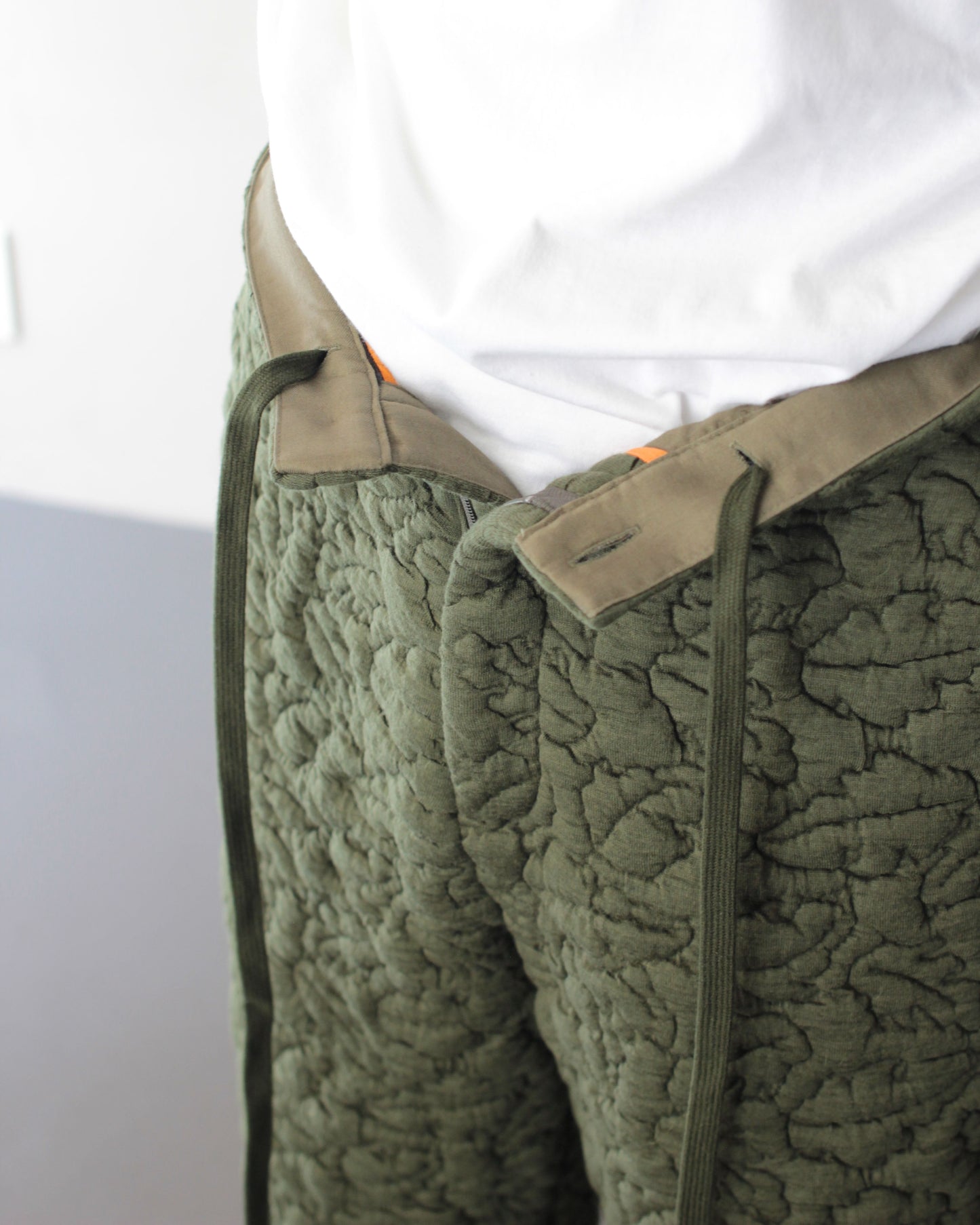 MATSUFUJI/Leaves Quilted Jacquard Trousers "OLIVE"
