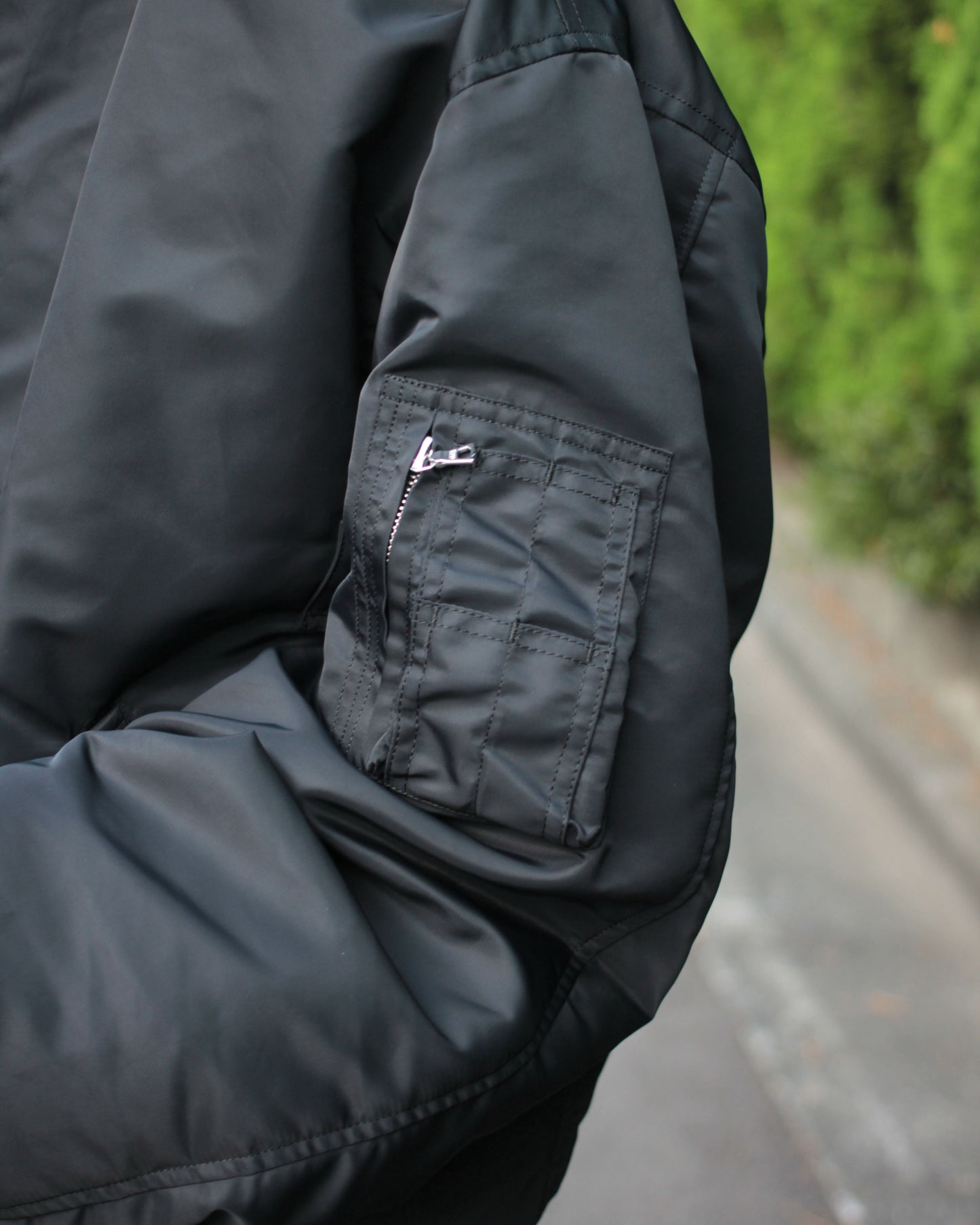 stein / OVERSIZED FLIGHT JACKET "BLACK"