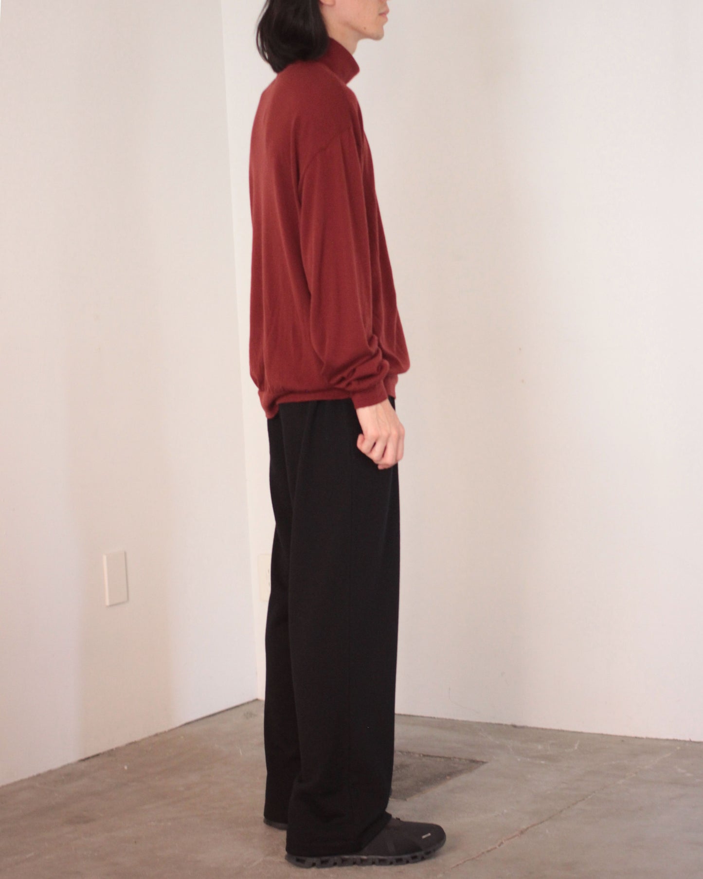 ulterior / SUPER FINE WOOL COTTON HIGH NECK P/O "REDWOOD"
