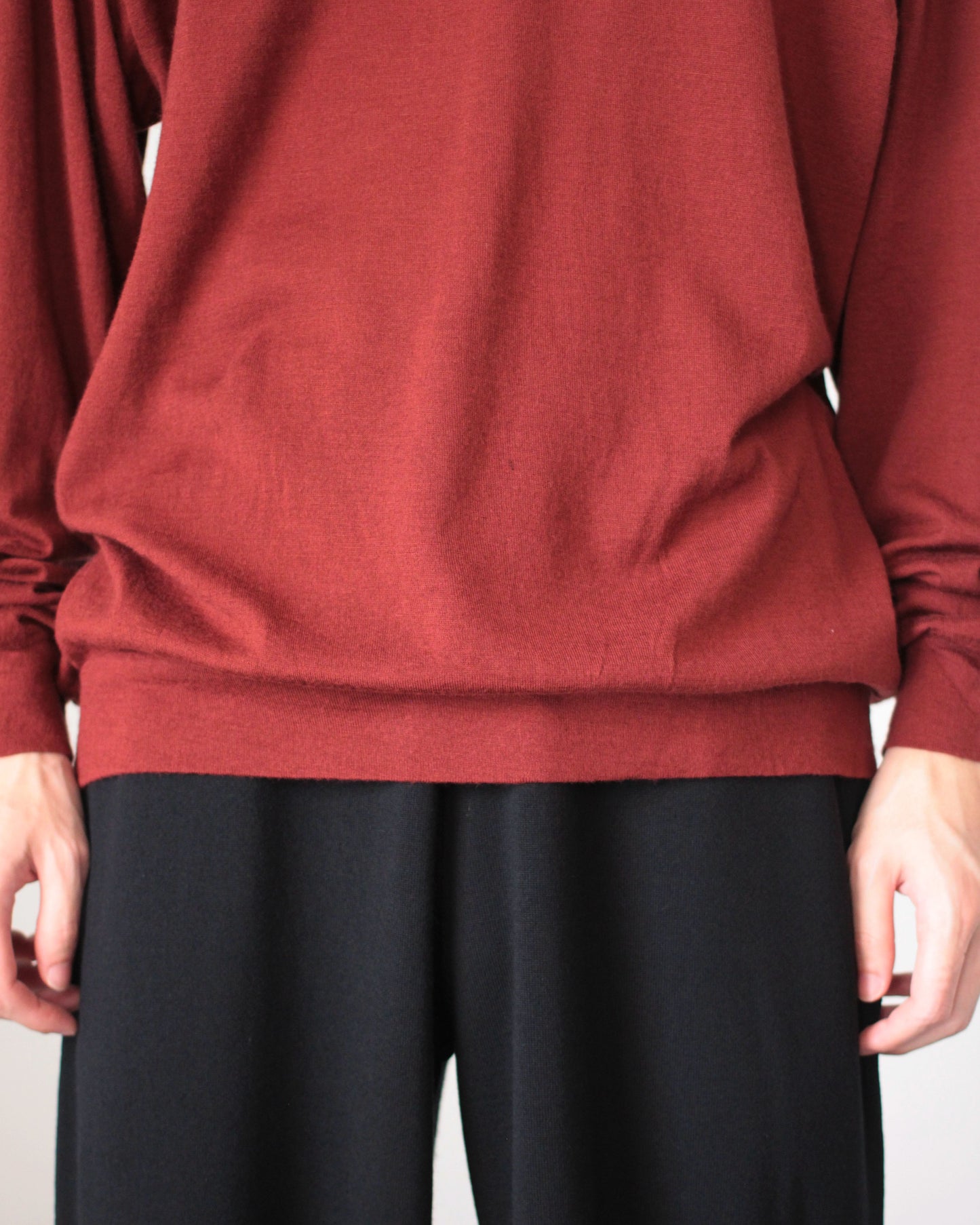 ulterior / SUPER FINE WOOL COTTON HIGH NECK P/O "REDWOOD"