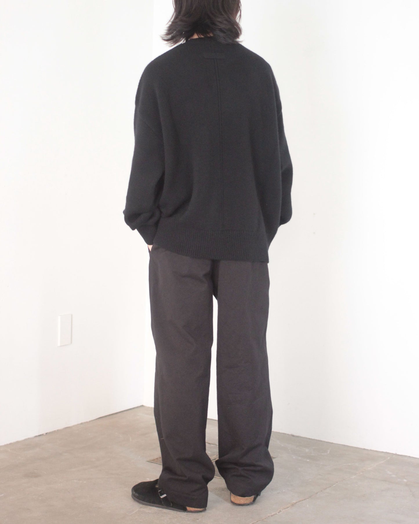 stein / EX FINE LAMBS CREW NECK KNIT LS "BLACK"
